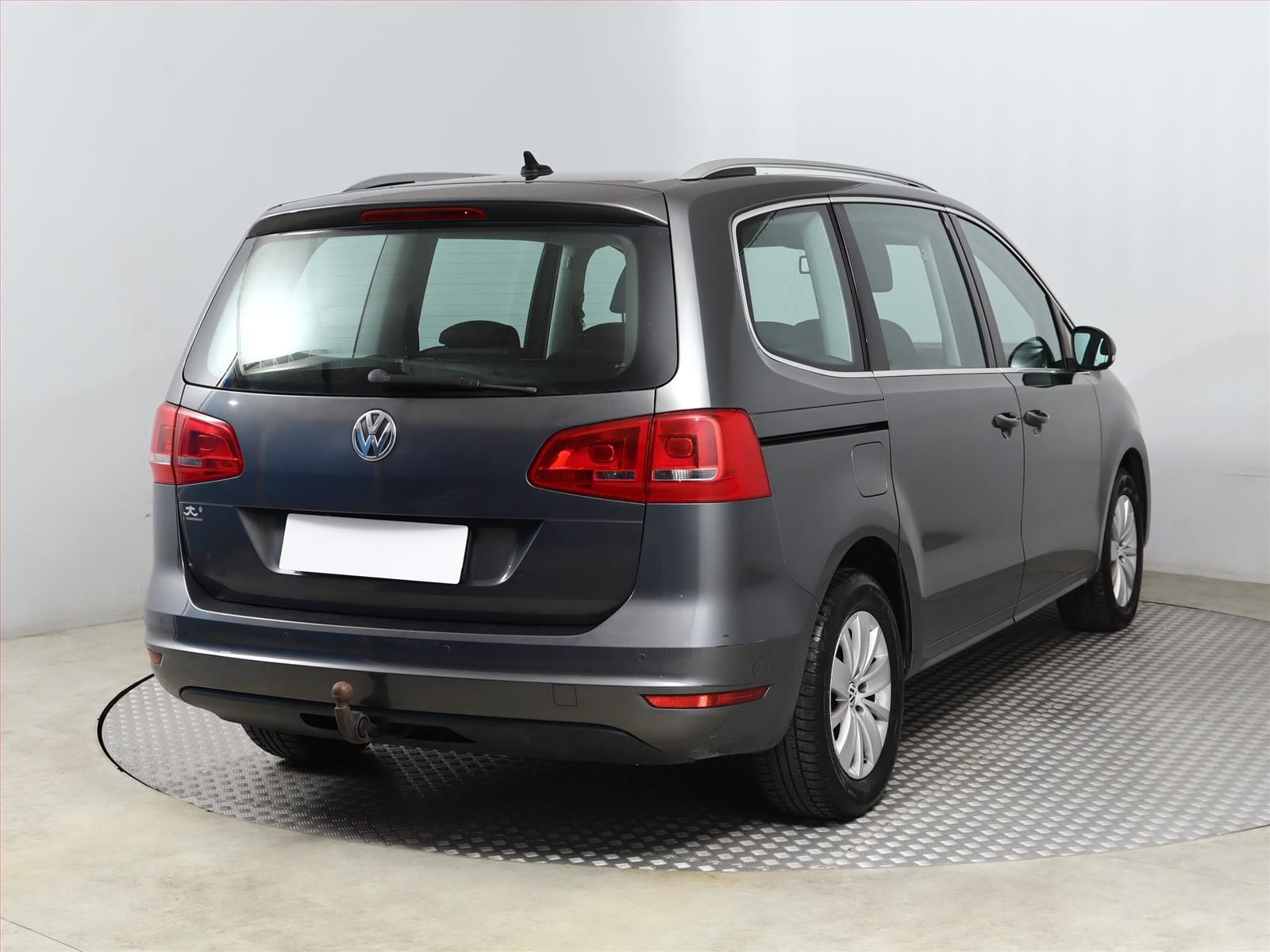 Volkswagen Sharan, 2.0 TDI, Automatická klima - fotka 5