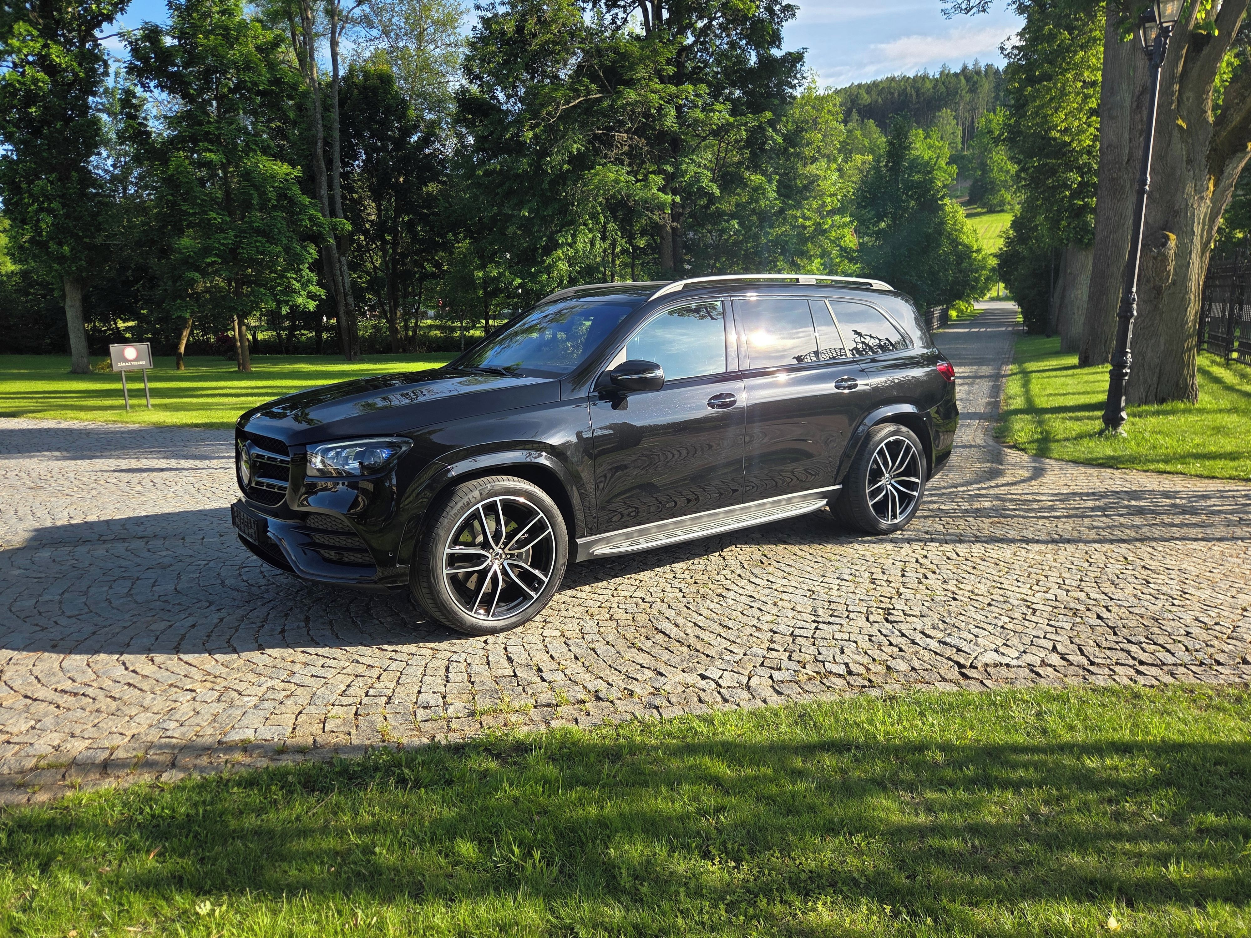 Mercedes-Benz GLS, 400 d AMG Night packet, R23 - fotka 3