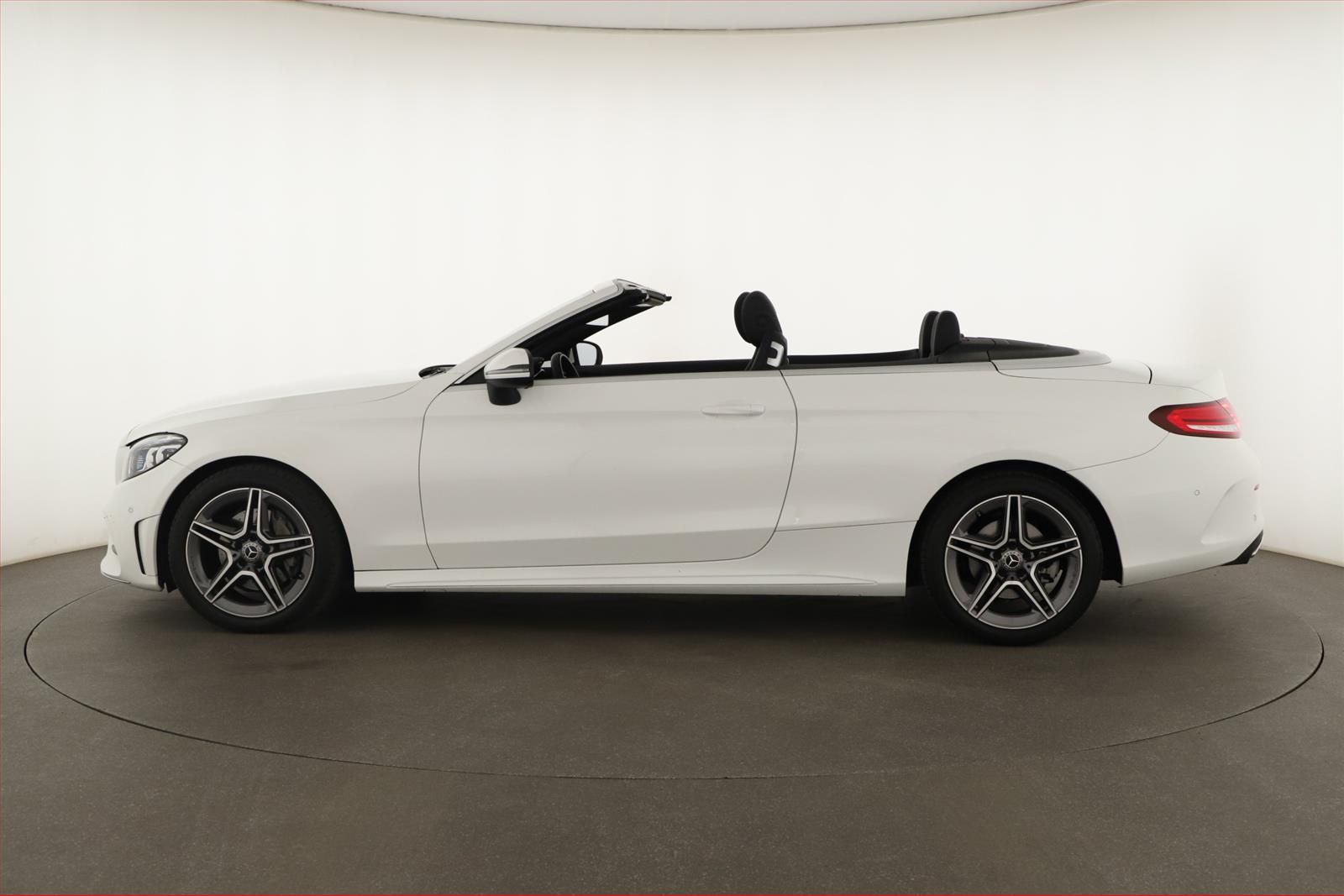 Mercedes-Benz Třídy C, 200 - fotka 3