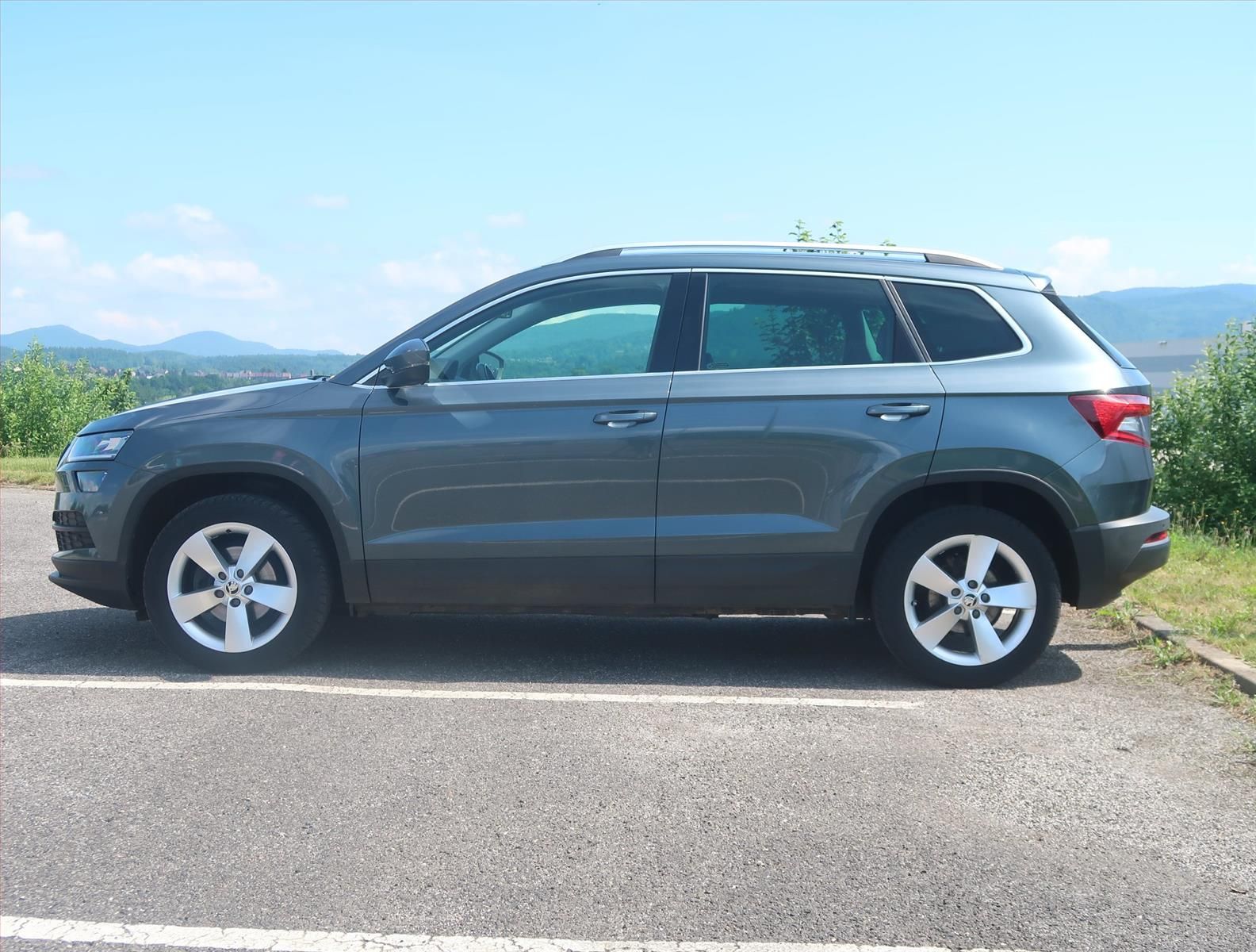 Škoda Karoq, 1.5 TSI, Style, Automat, Kůže - fotka 3