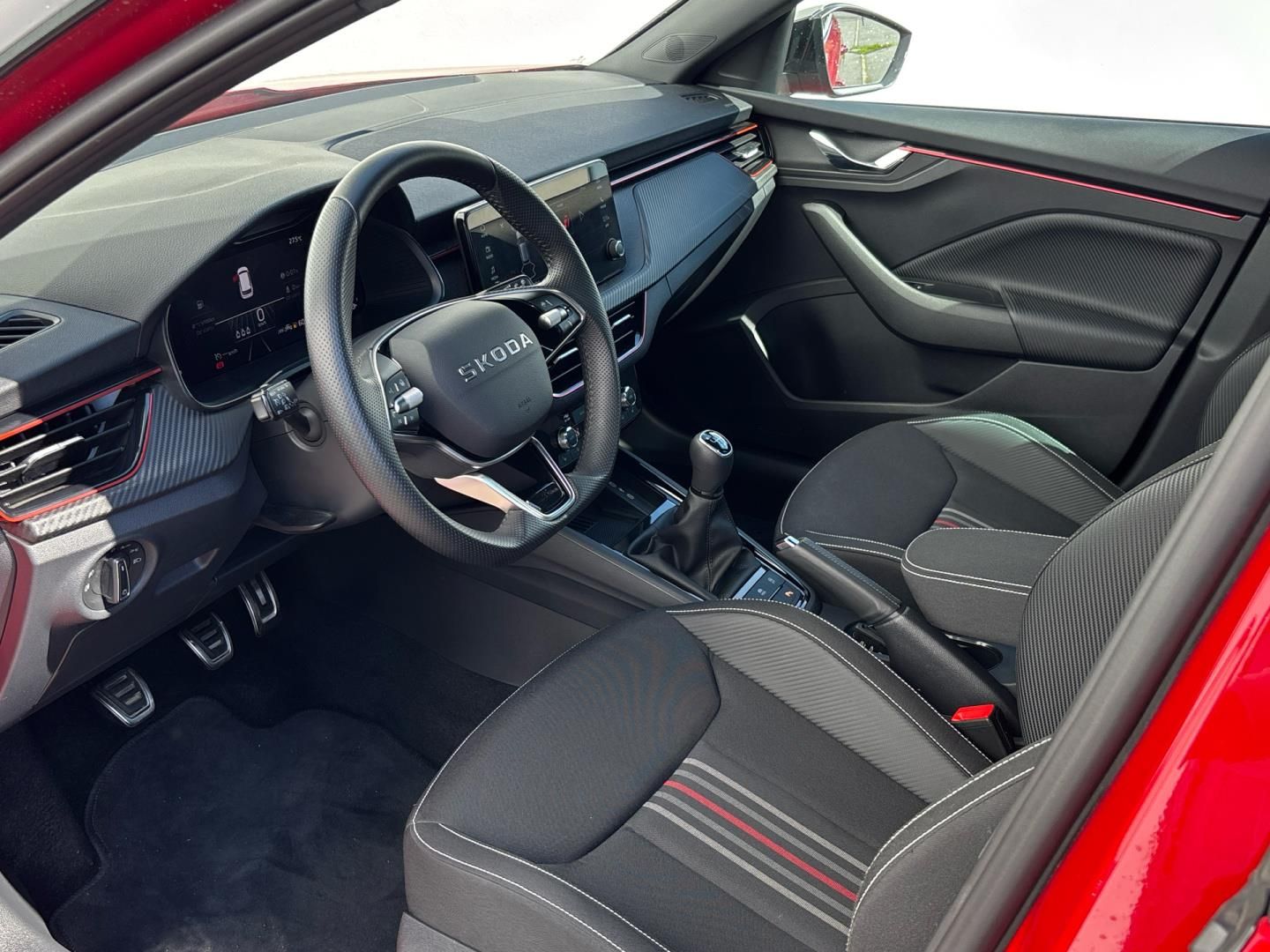 Škoda Kamiq, 1.0 TSI / 85 kW Monte Carlo - fotka 6