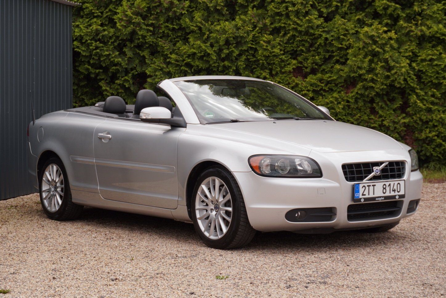 Volvo C70, 2.4 D5 MOMENTUM - fotka 4