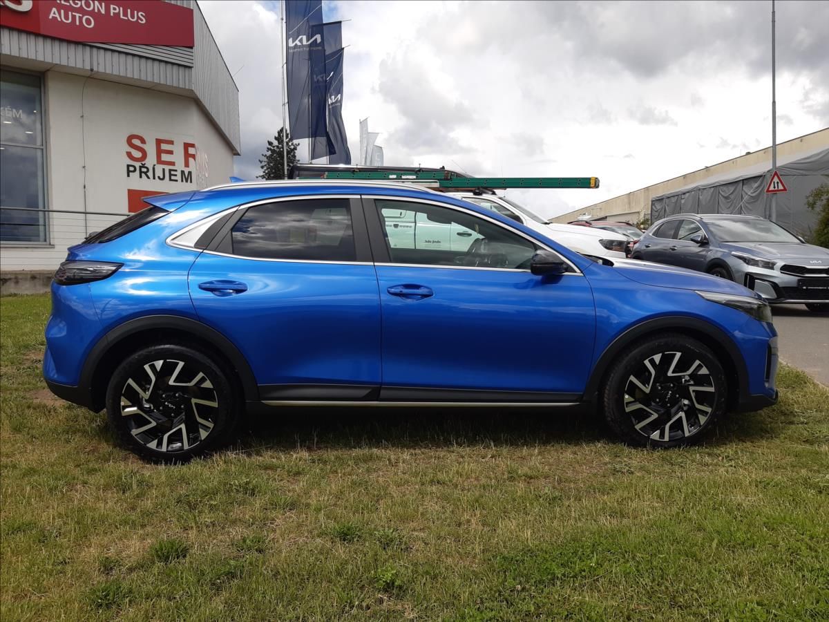 Kia XCee´d, STEELEDITION 1,6 110kW AT7 - fotka 5