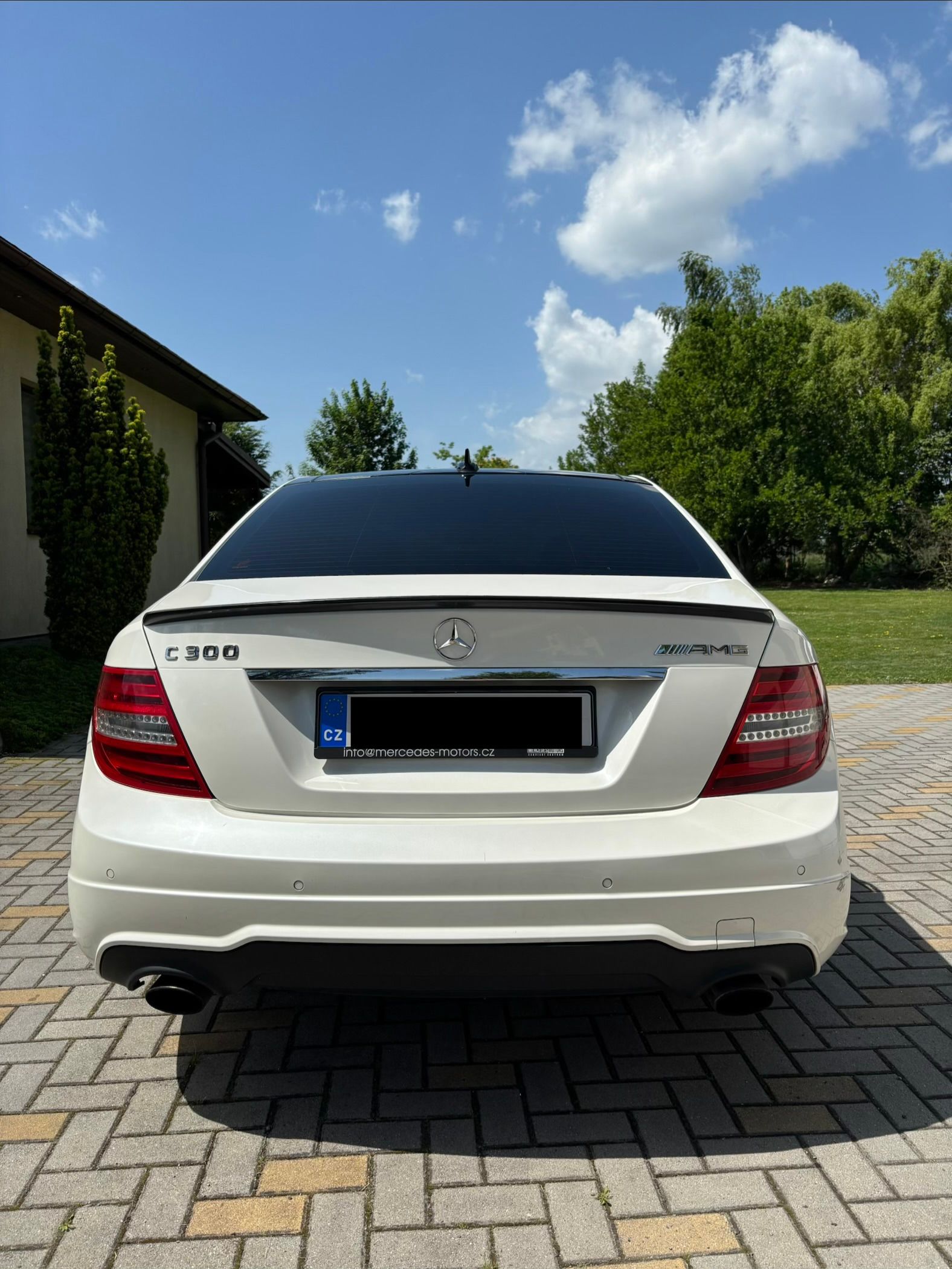 Mercedes-Benz Třídy C, C300 CDI V6 (W204), 4MATIC AMG - fotka 3