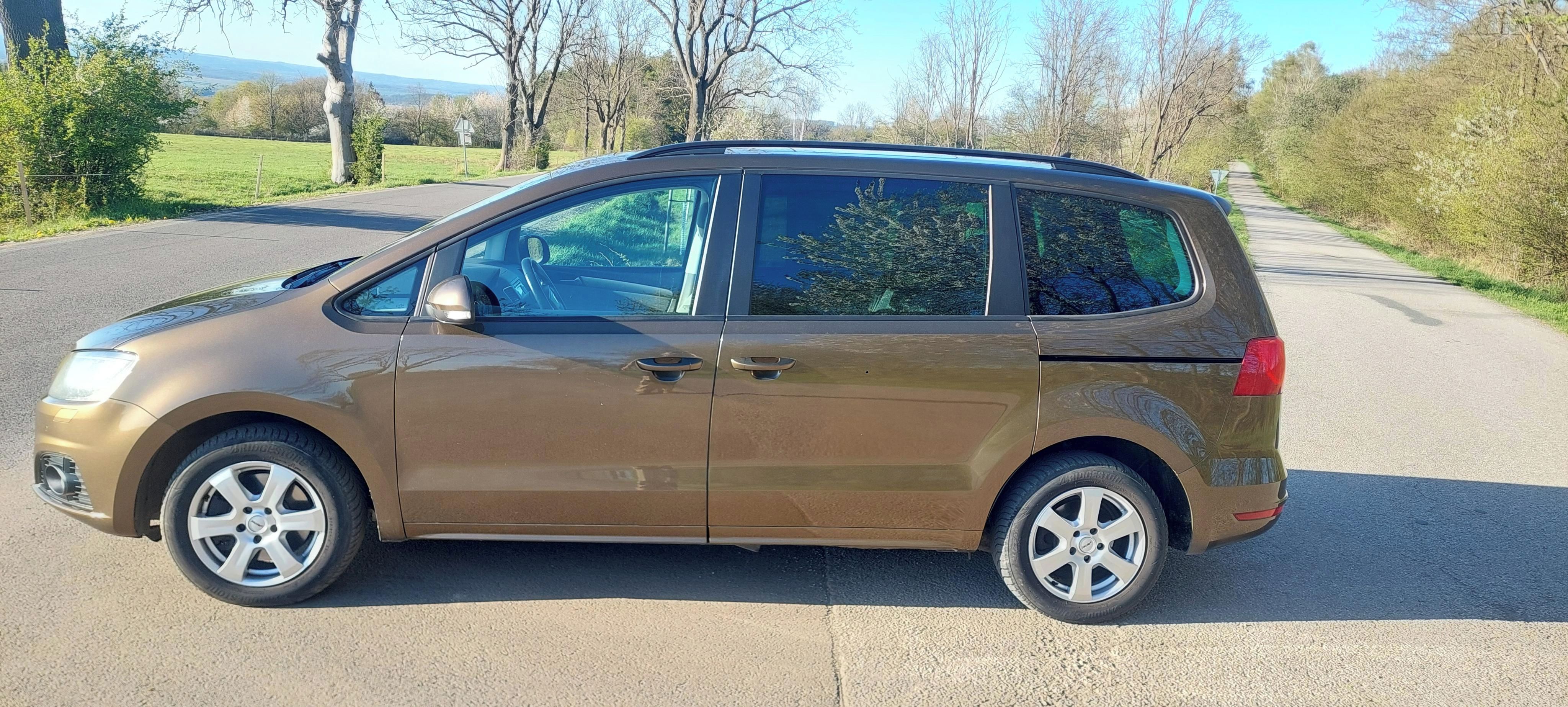 Seat Alhambra, 2.0TDI STYLE 4X4 7 MÍST - fotka 2