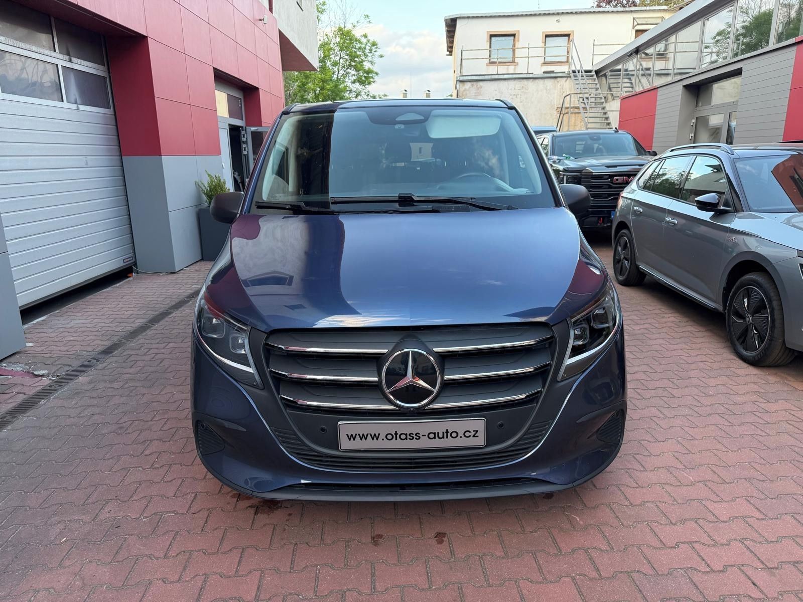Mercedes-Benz Vito, 119 Tourer L Select 4x4 - fotka 2
