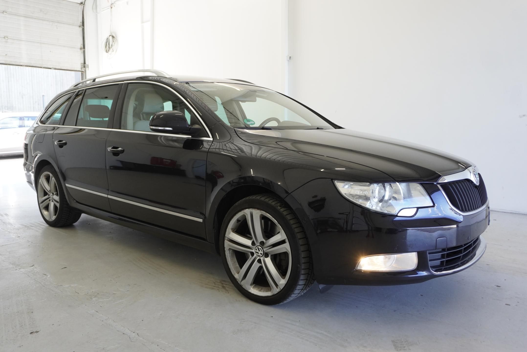 Škoda Superb, 3.6 V6 191kW 4x4 ELEGANCE - fotka 3