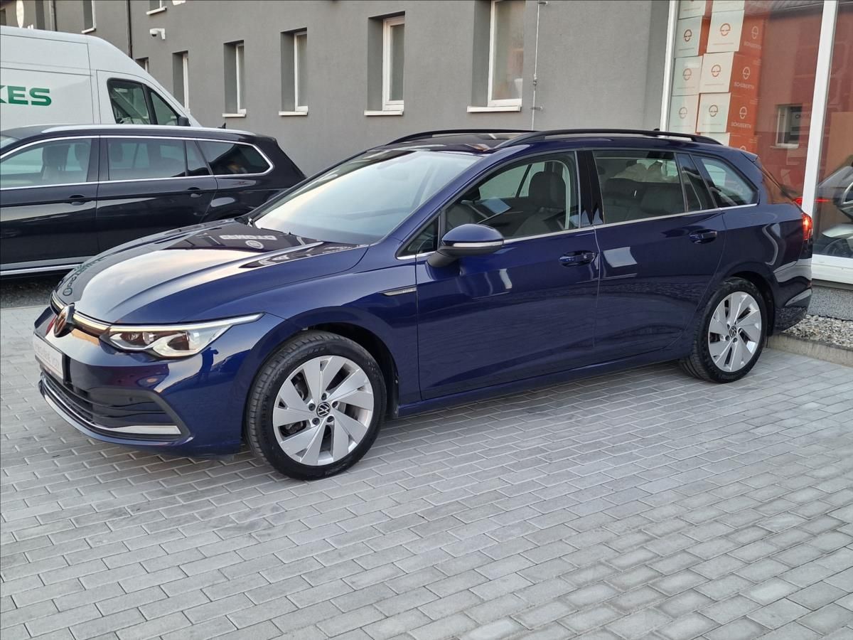 Volkswagen Golf, 1.5 TSI DSG Style, ČR, 1.Maj. - fotka 6