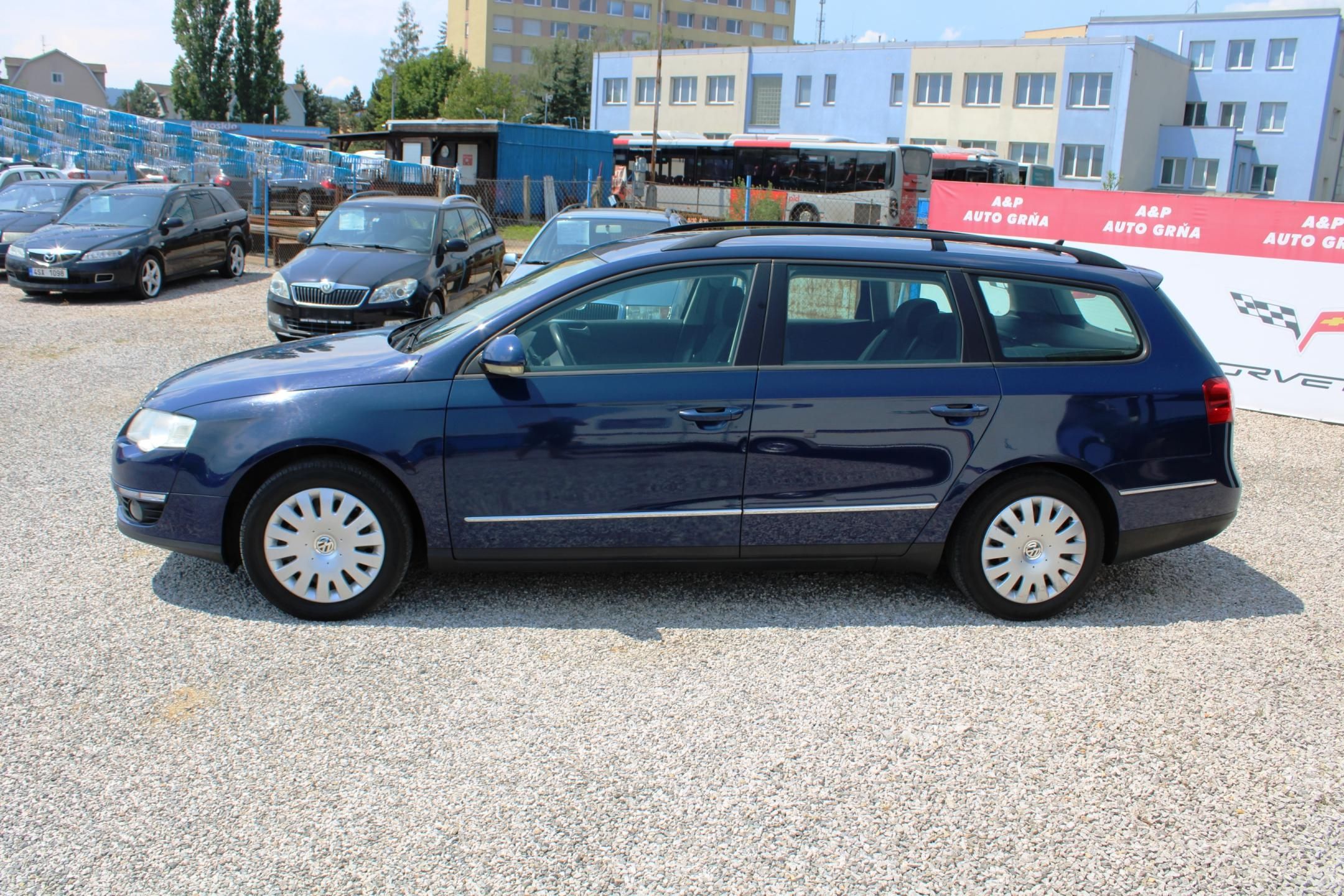 Volkswagen Passat, 1.9 TDI KLIMATIZACE VÝHŘEV - fotka 4
