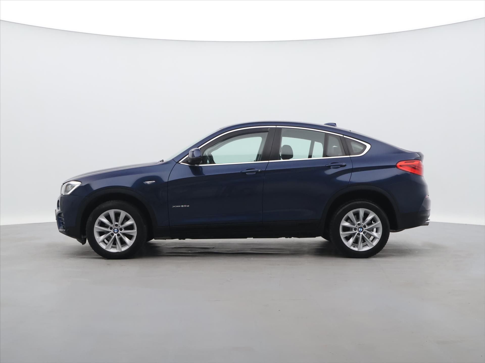 BMW X4, 2,0 20d xDrive 140kW CZ Kůže - fotka 4