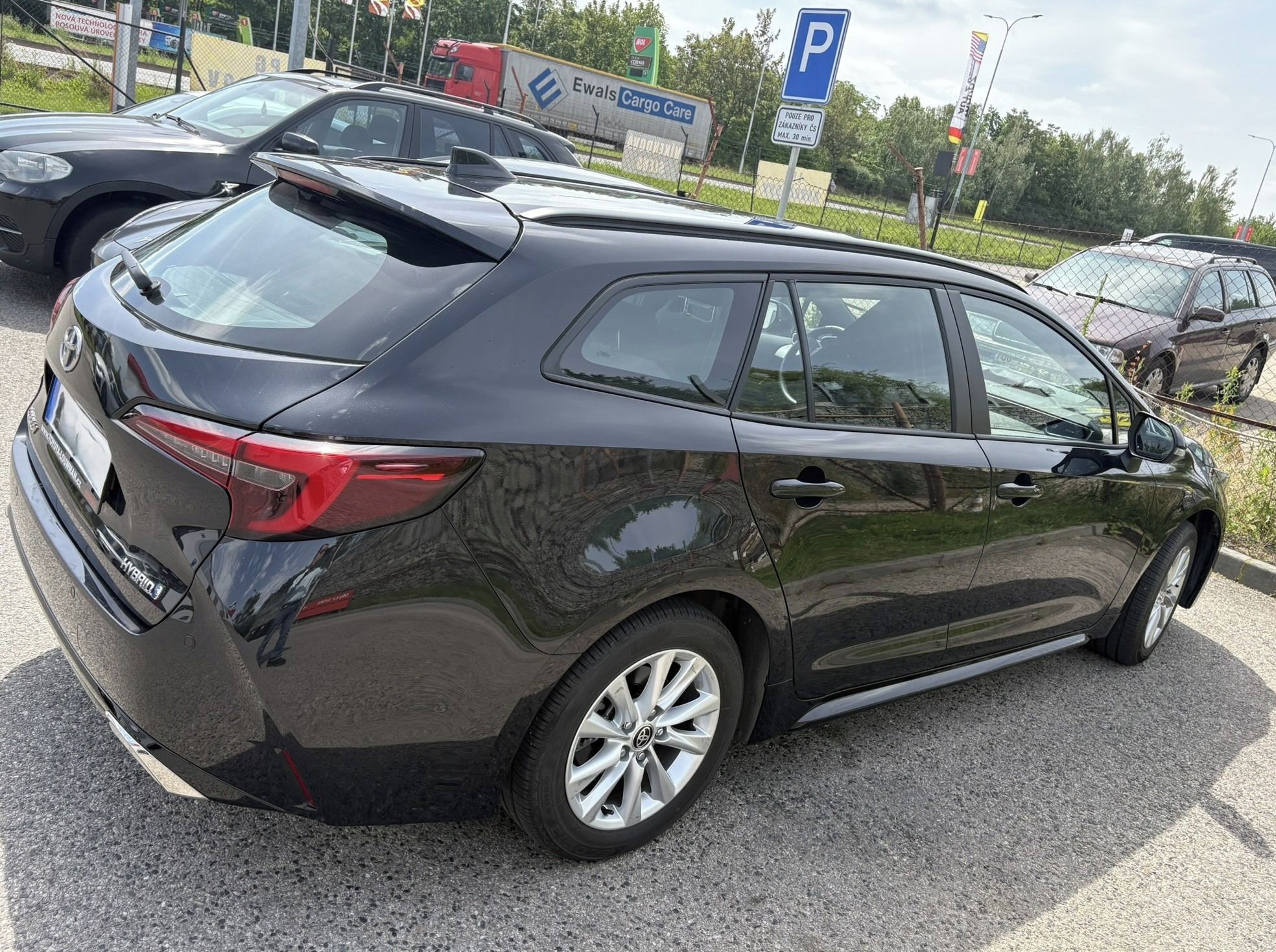 Toyota Corolla, TS 1.8HEV (140K) Comfort Tech - fotka 5