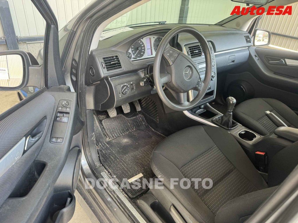 Mercedes-Benz Třídy B, 1.5 i - fotka 3