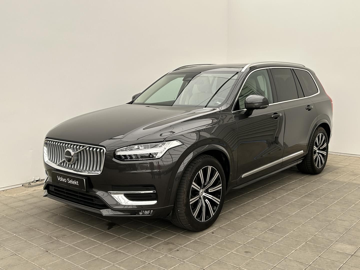 Volvo XC90, 2.0B5 184kW 4x4  Plus