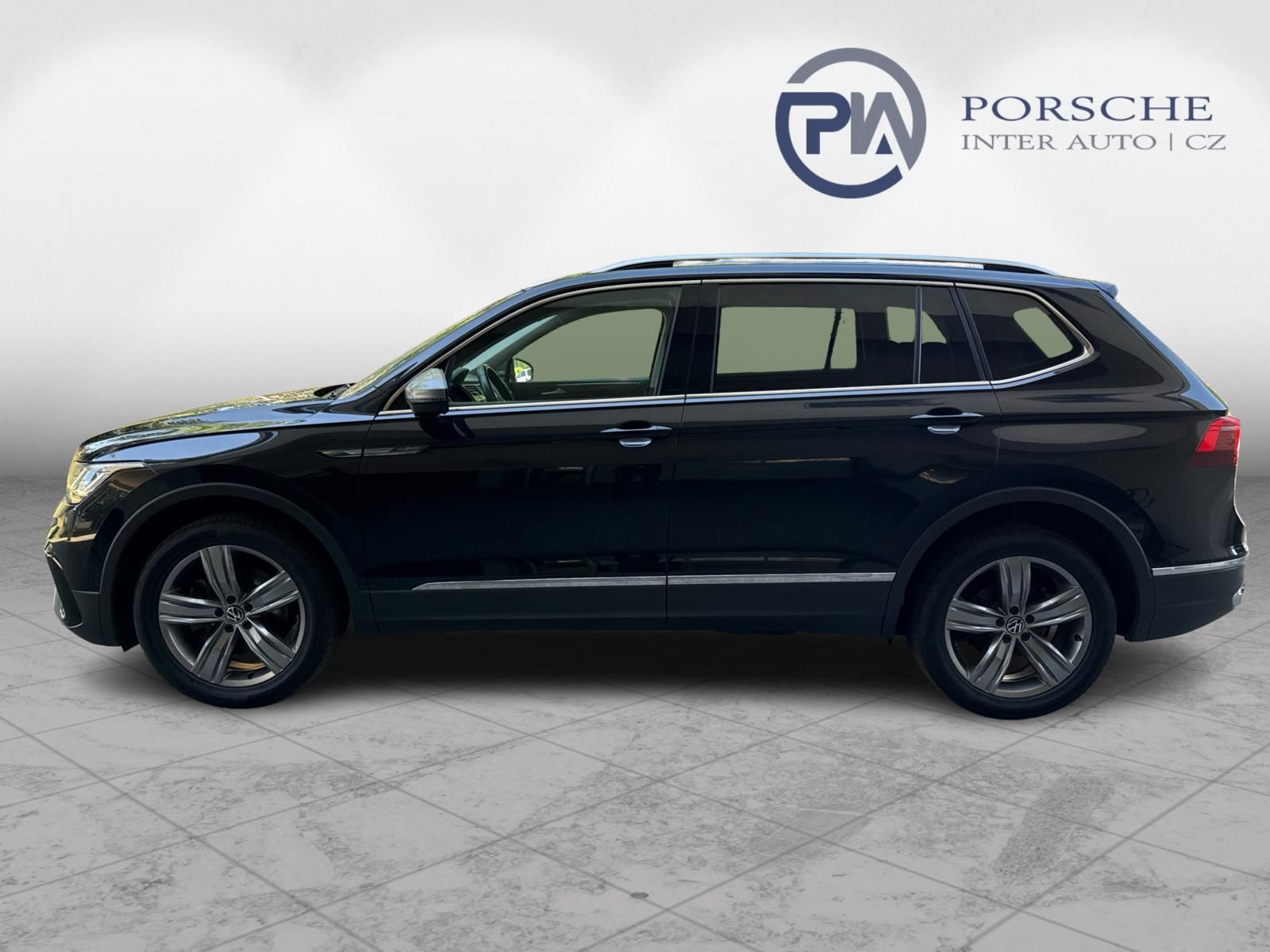 Volkswagen Tiguan Allspace, Elegance 2.0TDI 147 kW DSG 4x4 - fotka 3