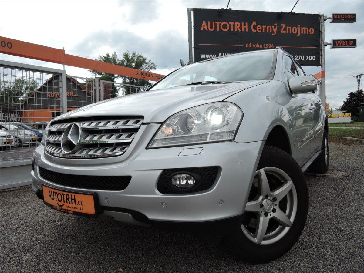 Mercedes-Benz Třídy M, 3,5 i V6 Aut. 118.tkm 4x4