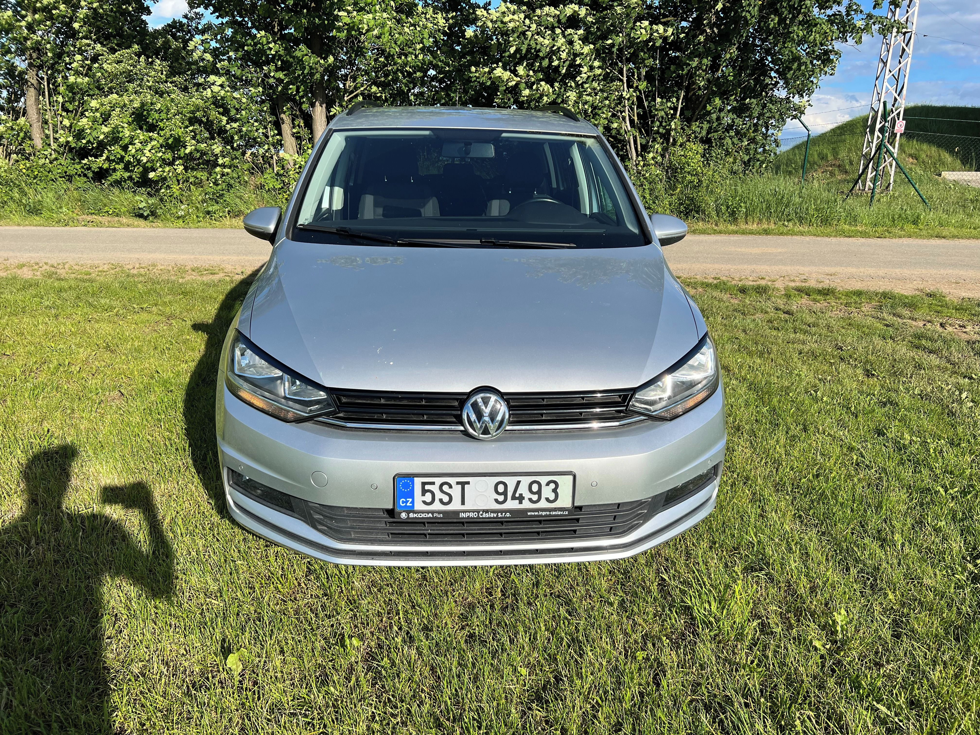Volkswagen Touran, 1,6 - fotka 2