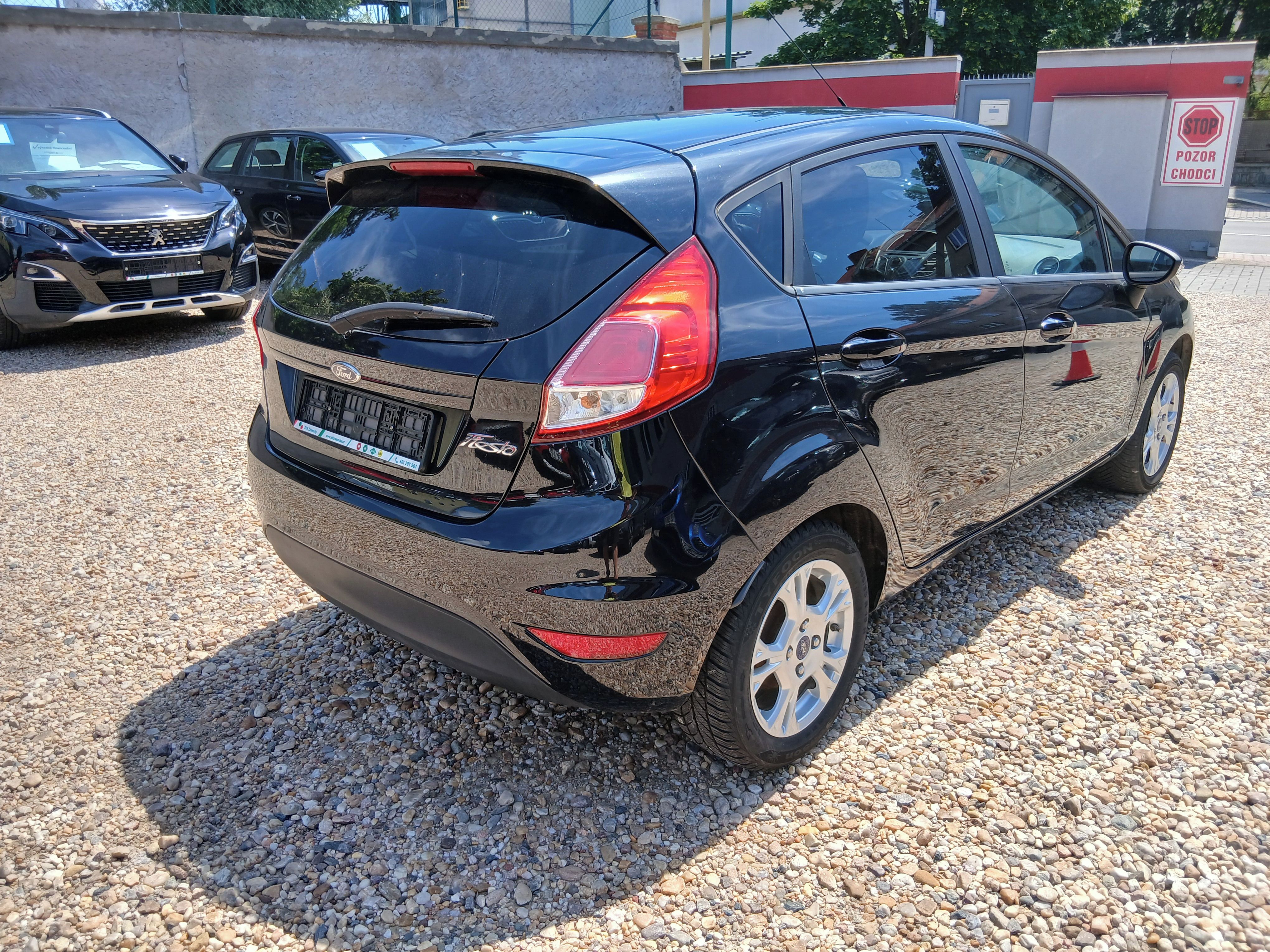 Ford Fiesta, 1.0i 59KW Klima 5dveří - fotka 5