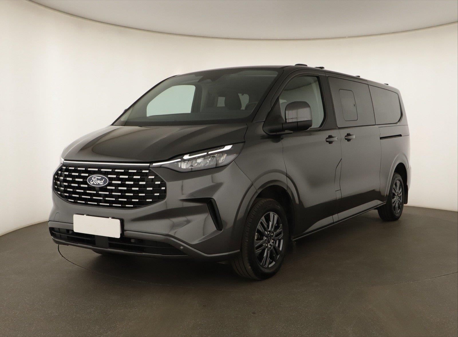 Ford Tourneo Custom, 2.0 EcoBlue, Titanium, Klima - fotka 2