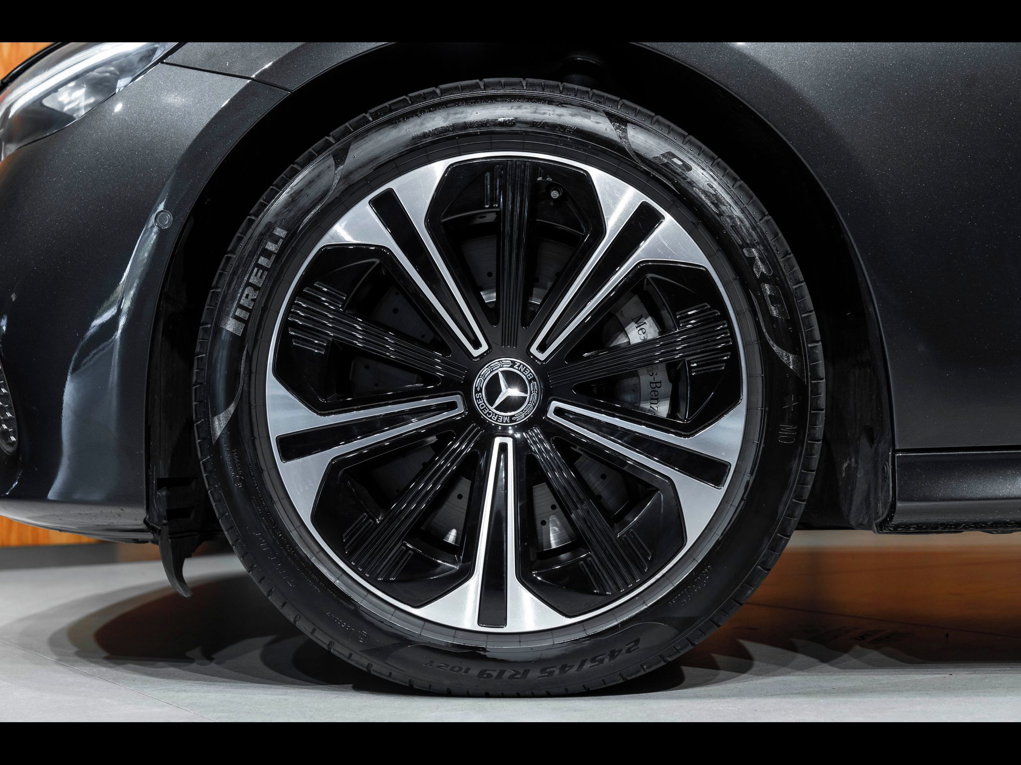Mercedes-Benz Třídy E, E - fotka 6