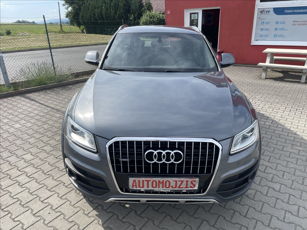 Audi Q5, 3,0 TDI S-TRONIC S-LINE ČR 4x4 - fotka 3