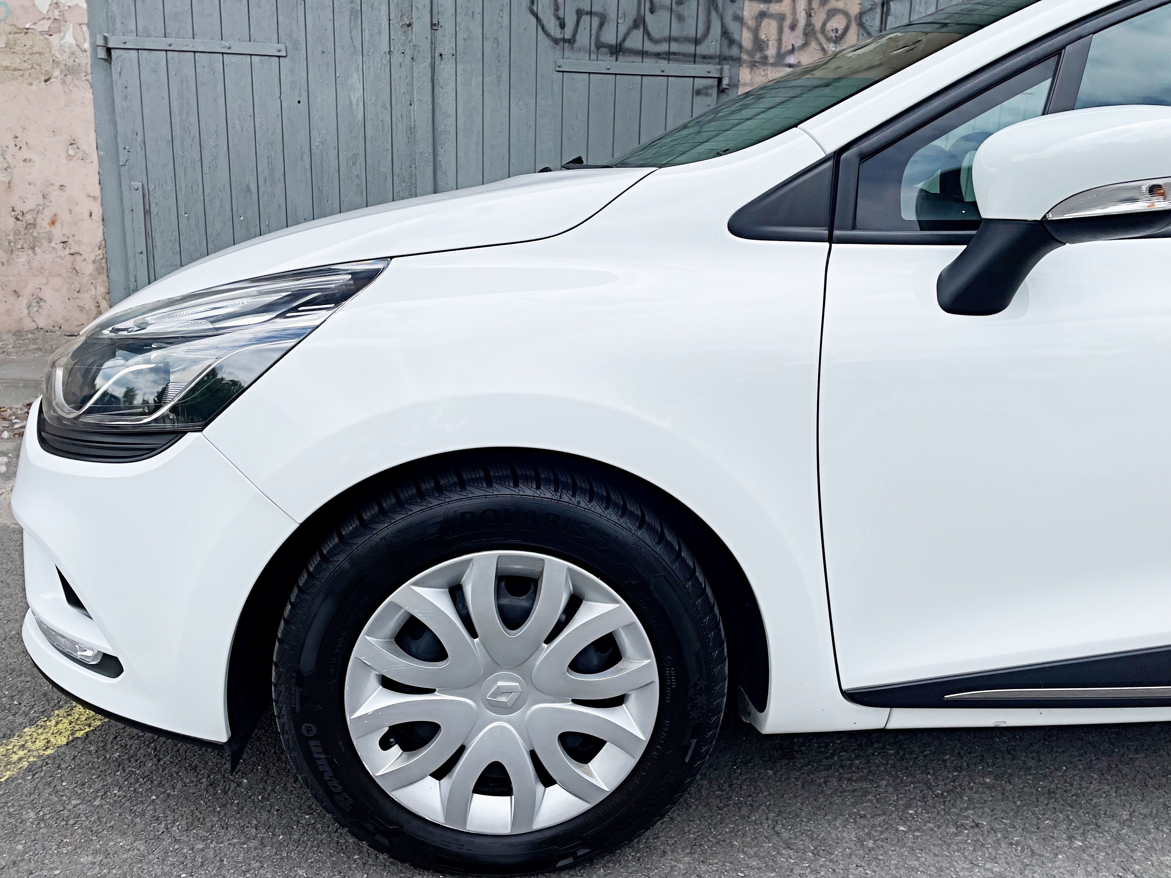 Renault Clio, 1.2i 43.000KM 1.MAJ NOVÉ ROZV. - fotka 4