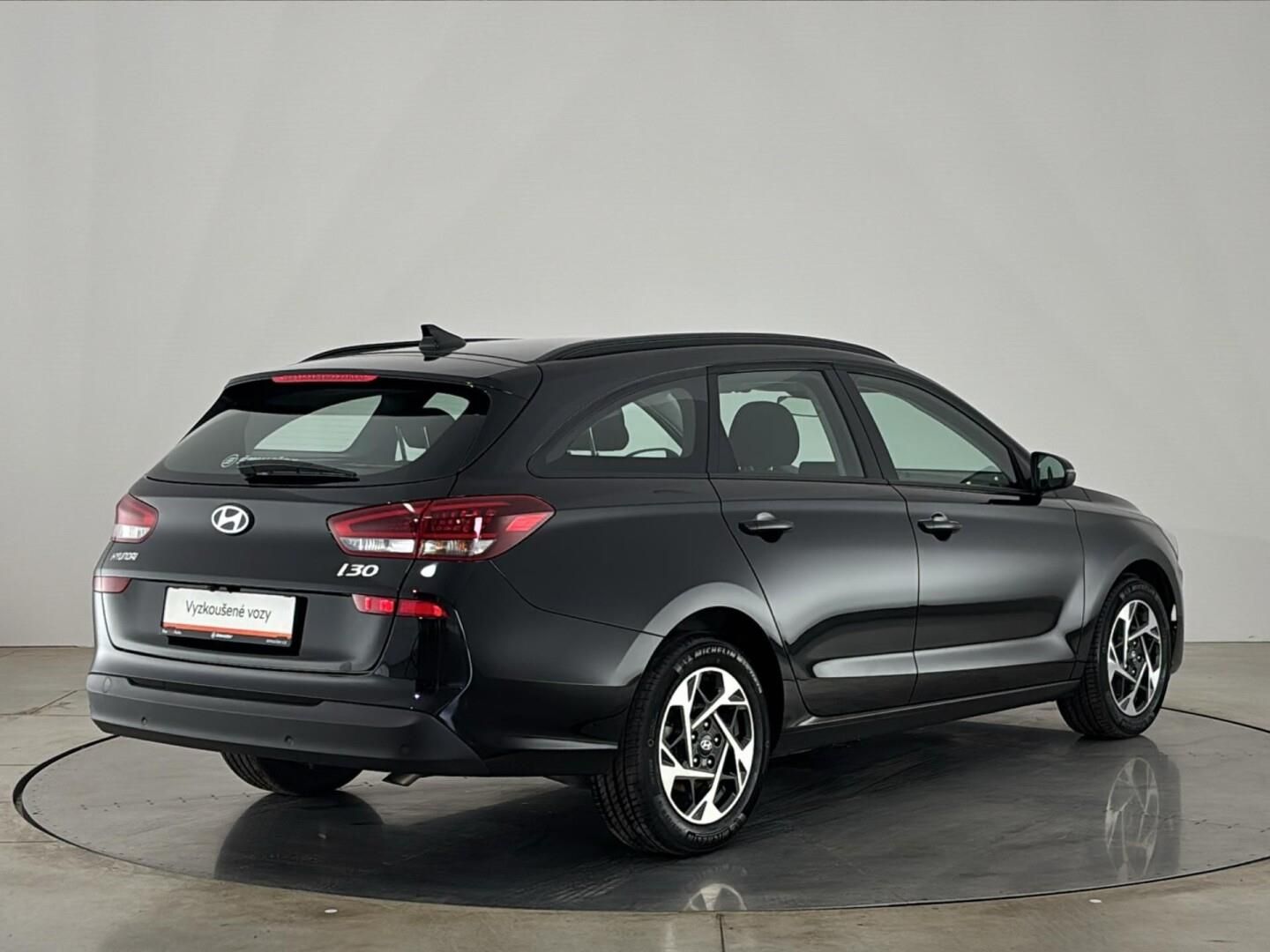 Hyundai i30, 1.5 T-GDI / 103 kW Smart DCT - fotka 2