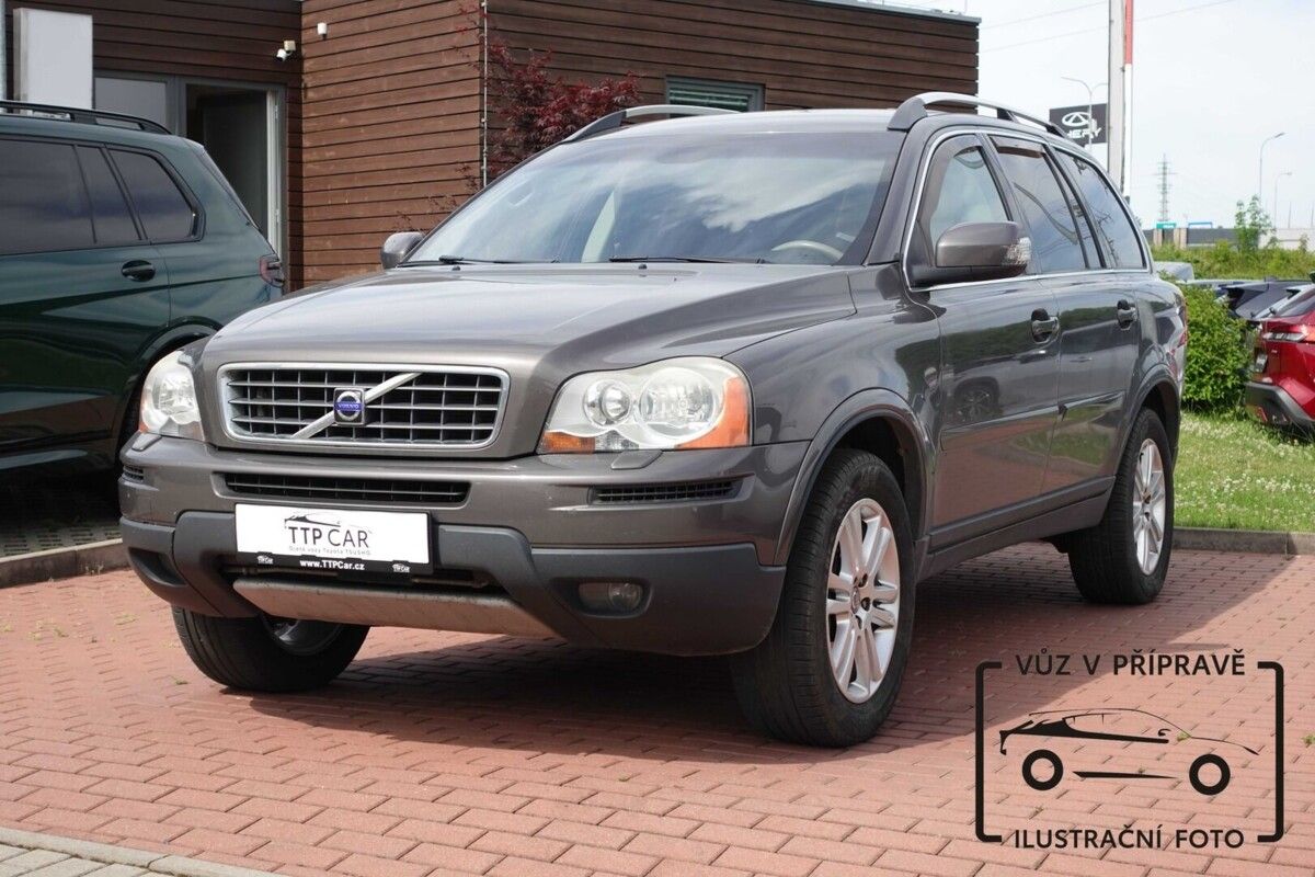 Volvo XC90, 2,4D5 136kW Summum 4x4 ČR.