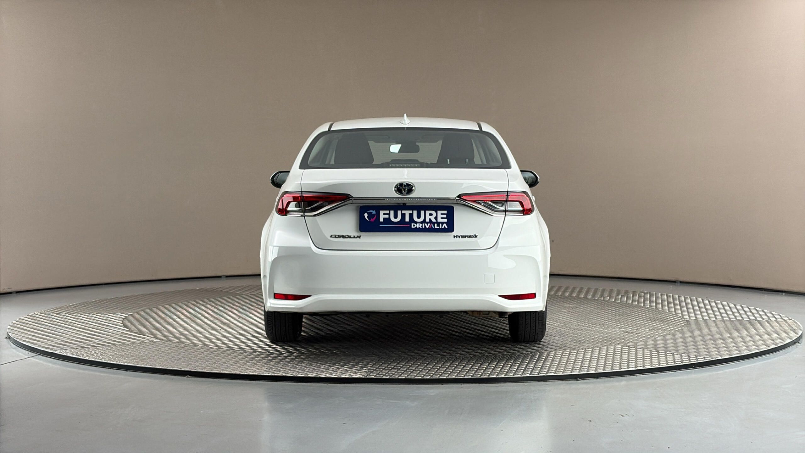 Toyota Corolla, 1.8 Hybrid AUT Active Sedan - fotka 5