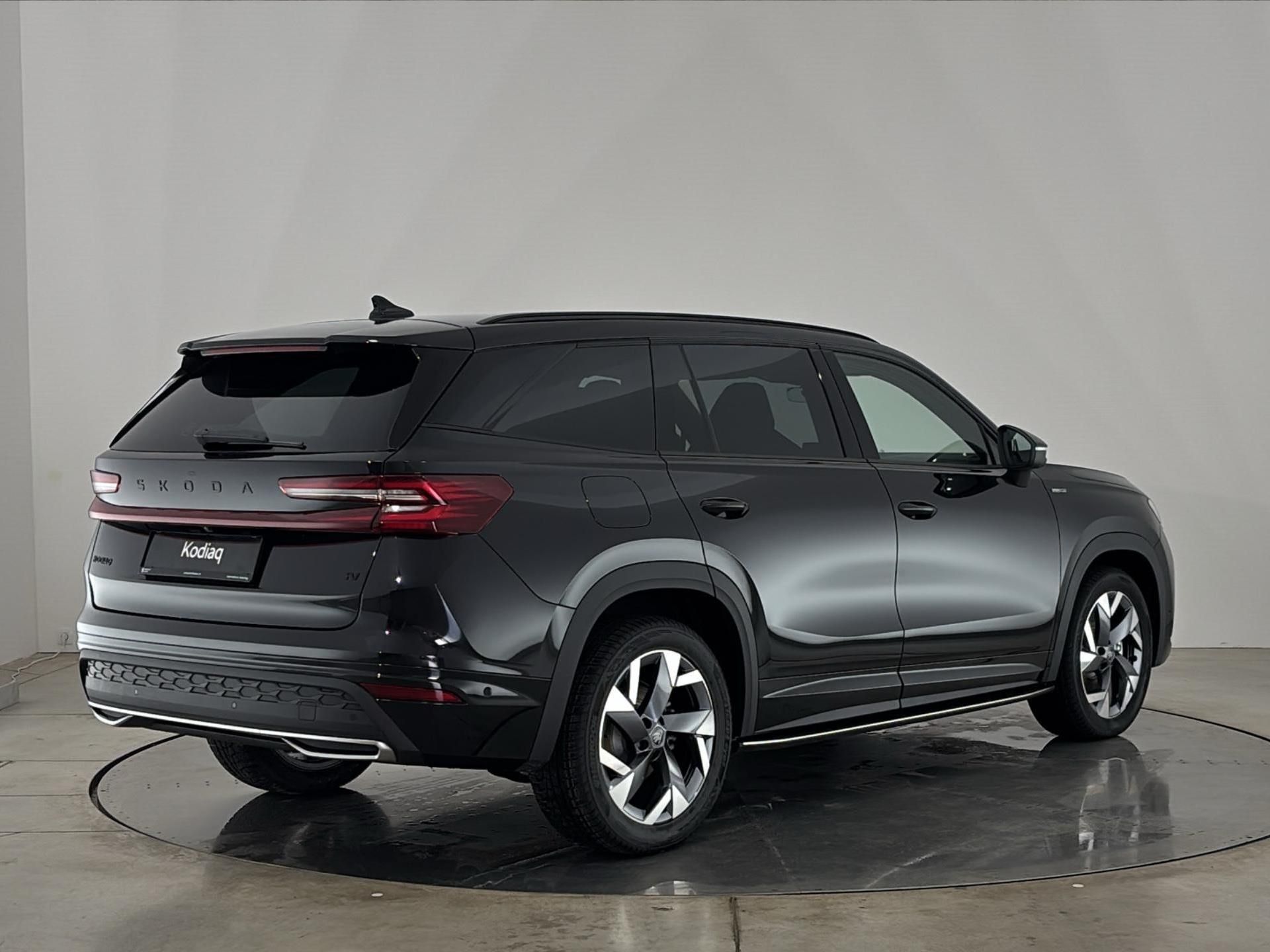 Škoda Kodiaq, 1.5 TSI PHEV / 150 kW Sportlin - fotka 2
