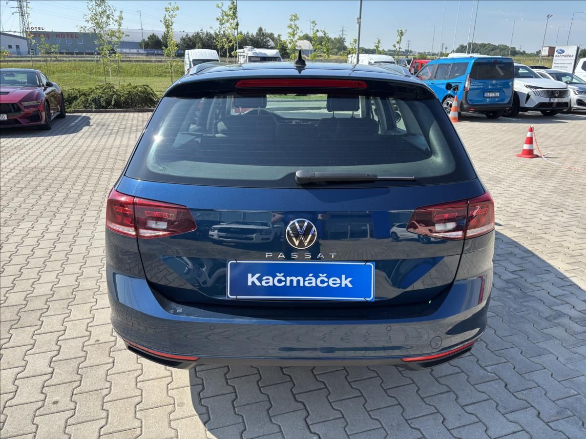 Volkswagen Passat, 1,5 TSI Busines AUT 110kW  DPH - fotka 4