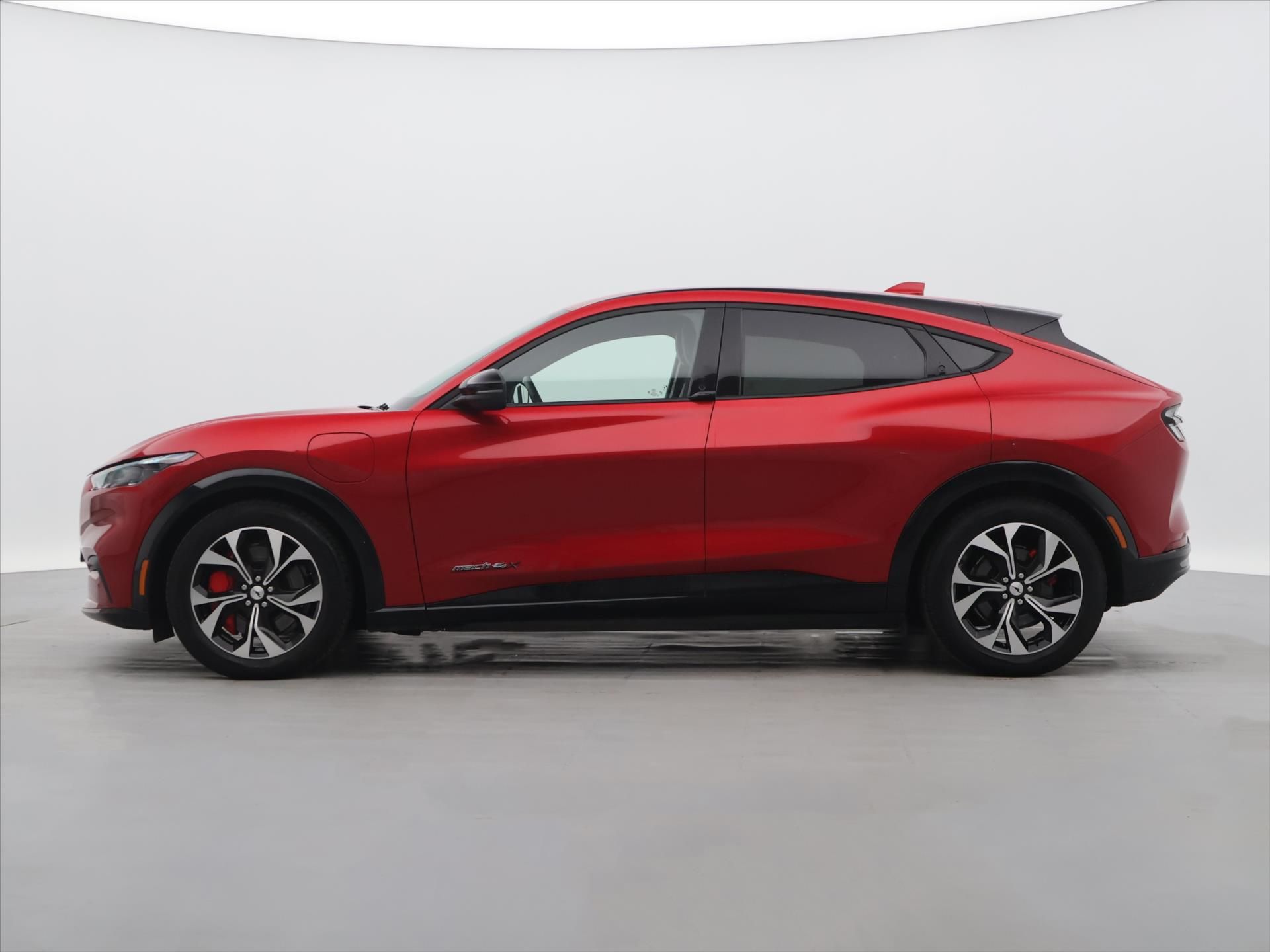 Ford Mustang, 98,7kW Ext.Range AWD CZ DPH - fotka 4