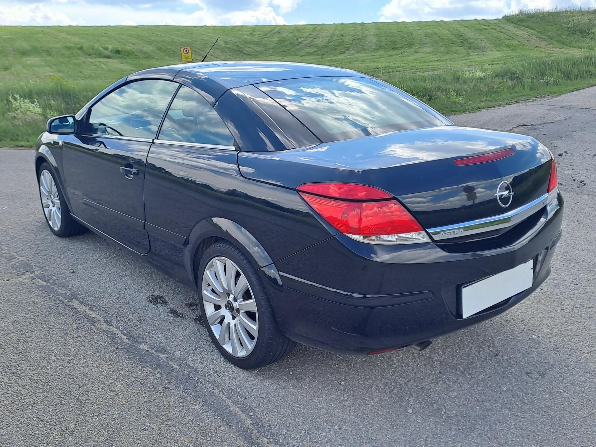 Opel Astra, 1.8 KABRIO - fotka 4