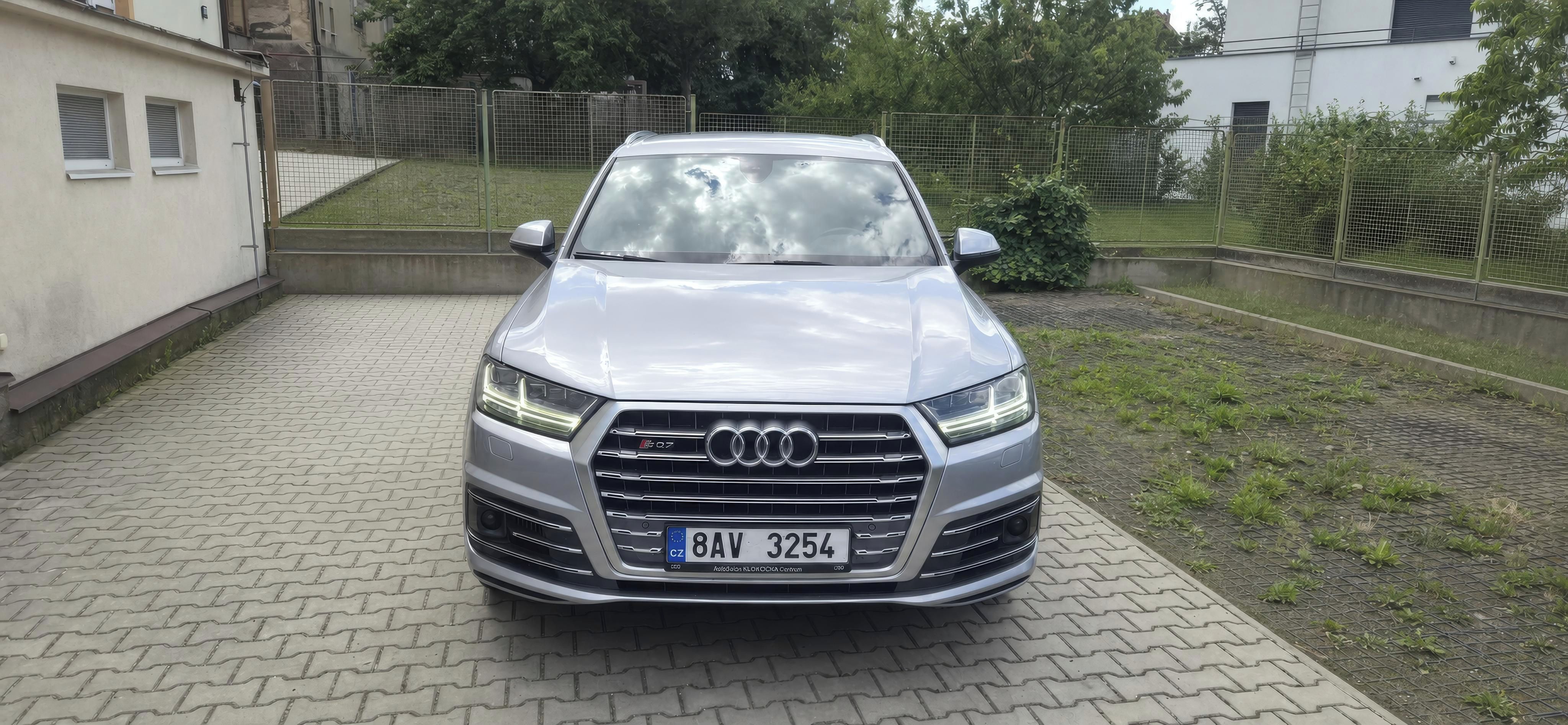 Audi SQ7, Audi SQ7 4.0 V8 TDI