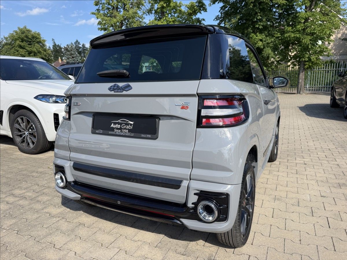 Ligier JS 60, 0,5   Js 60 Sport Ultimate 6KW - fotka 4