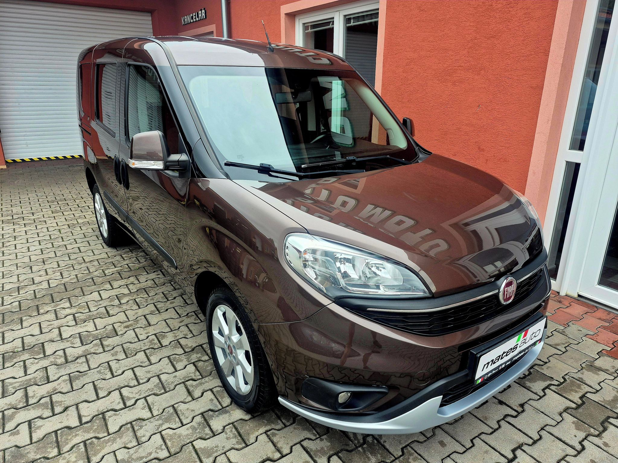 Fiat Dobló, 1.6 JTDM Lounge 88 kW - fotka 4