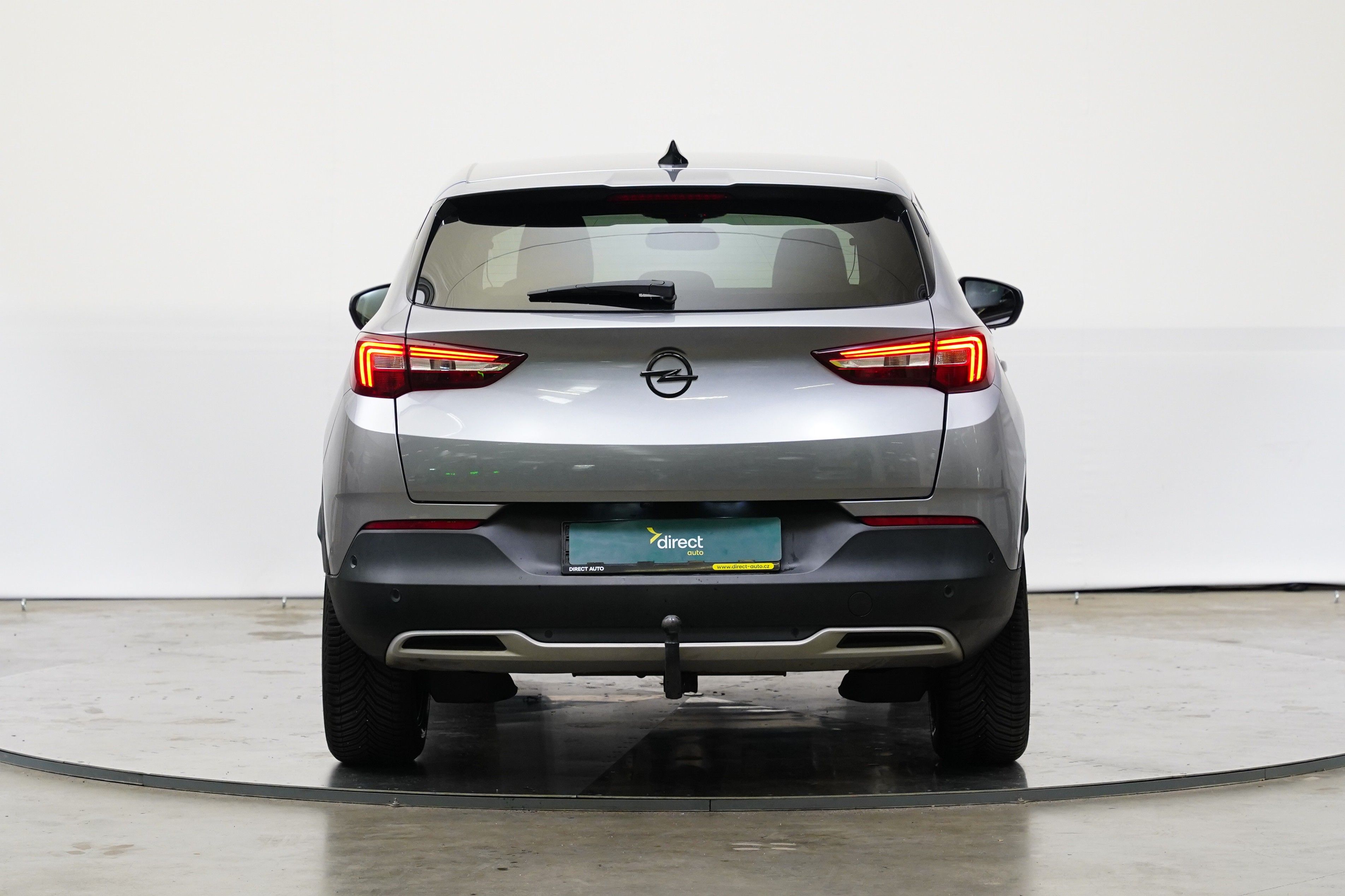 Opel Grandland X, 1.2 Turbo 96 kW Business - fotka 6