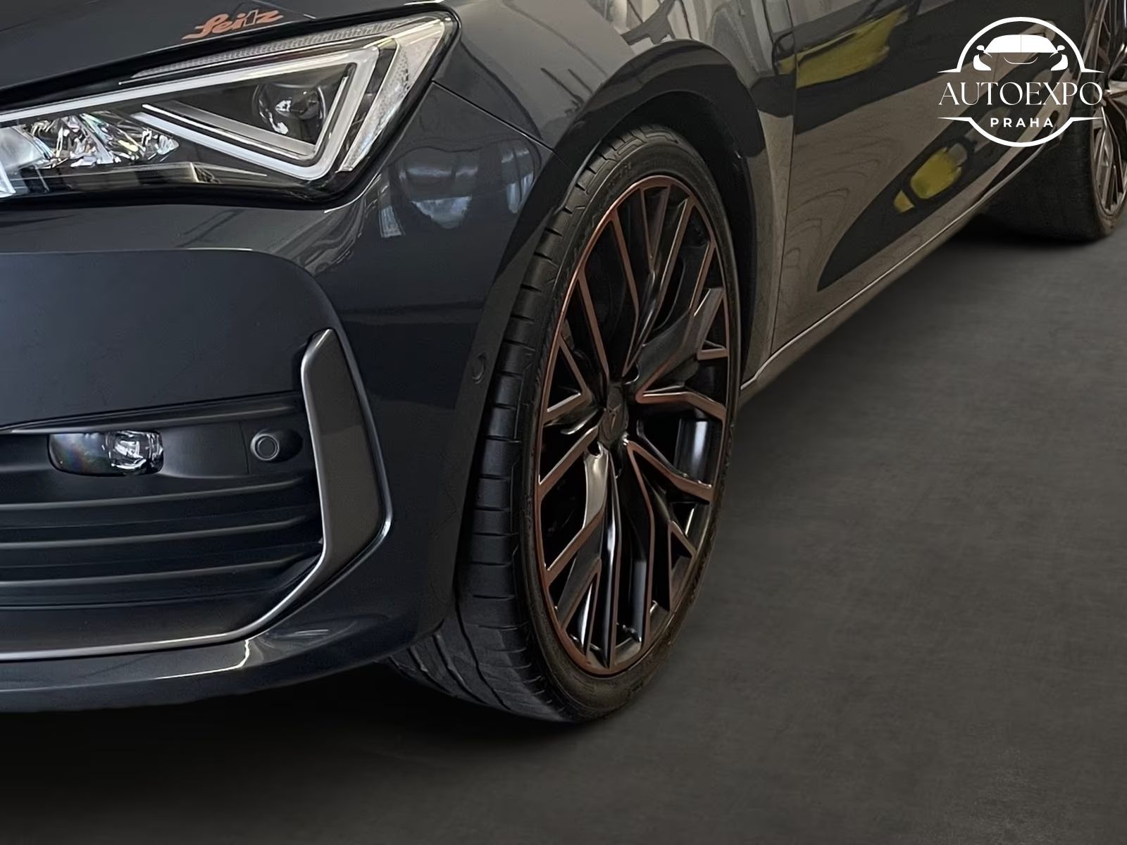 Cupra Leon, Sportstourer 2.0 TSI VZ *LED* - fotka 5