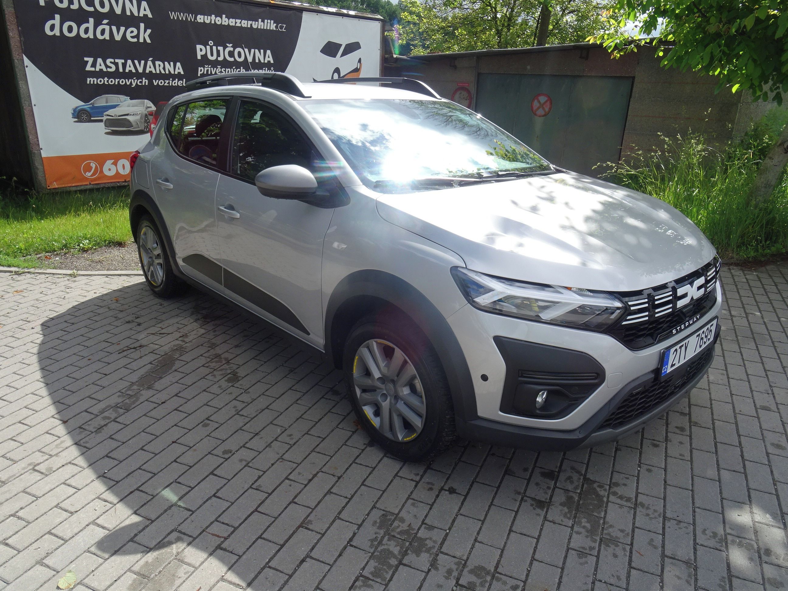 Dacia Sandero, 1.0, KOUPENO V ČR - fotka 2