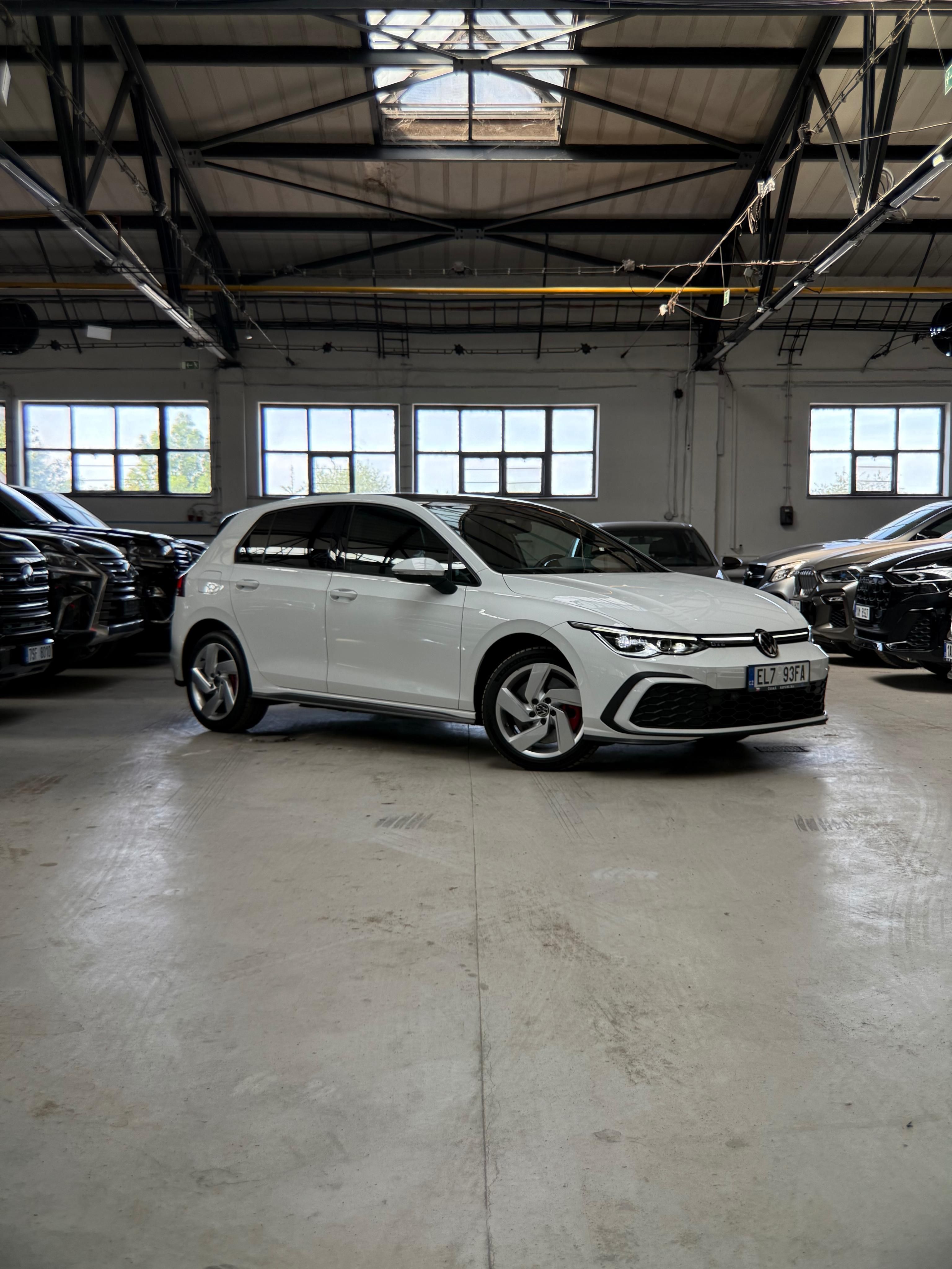 Volkswagen Golf, Golf 8 GTE 1.4 hybrid 2020 - fotka 2