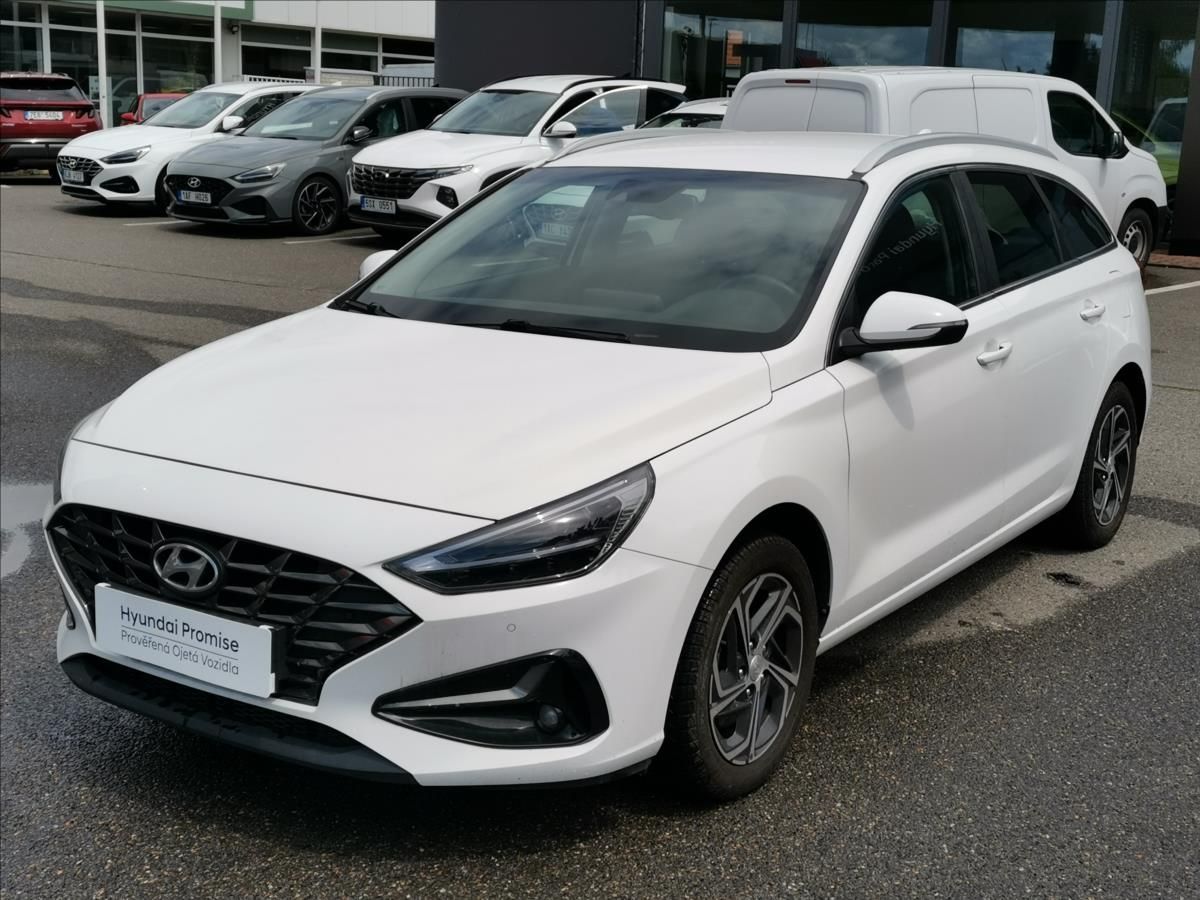 Hyundai i30, 1,5 DPi Family Smart kombi - fotka 2