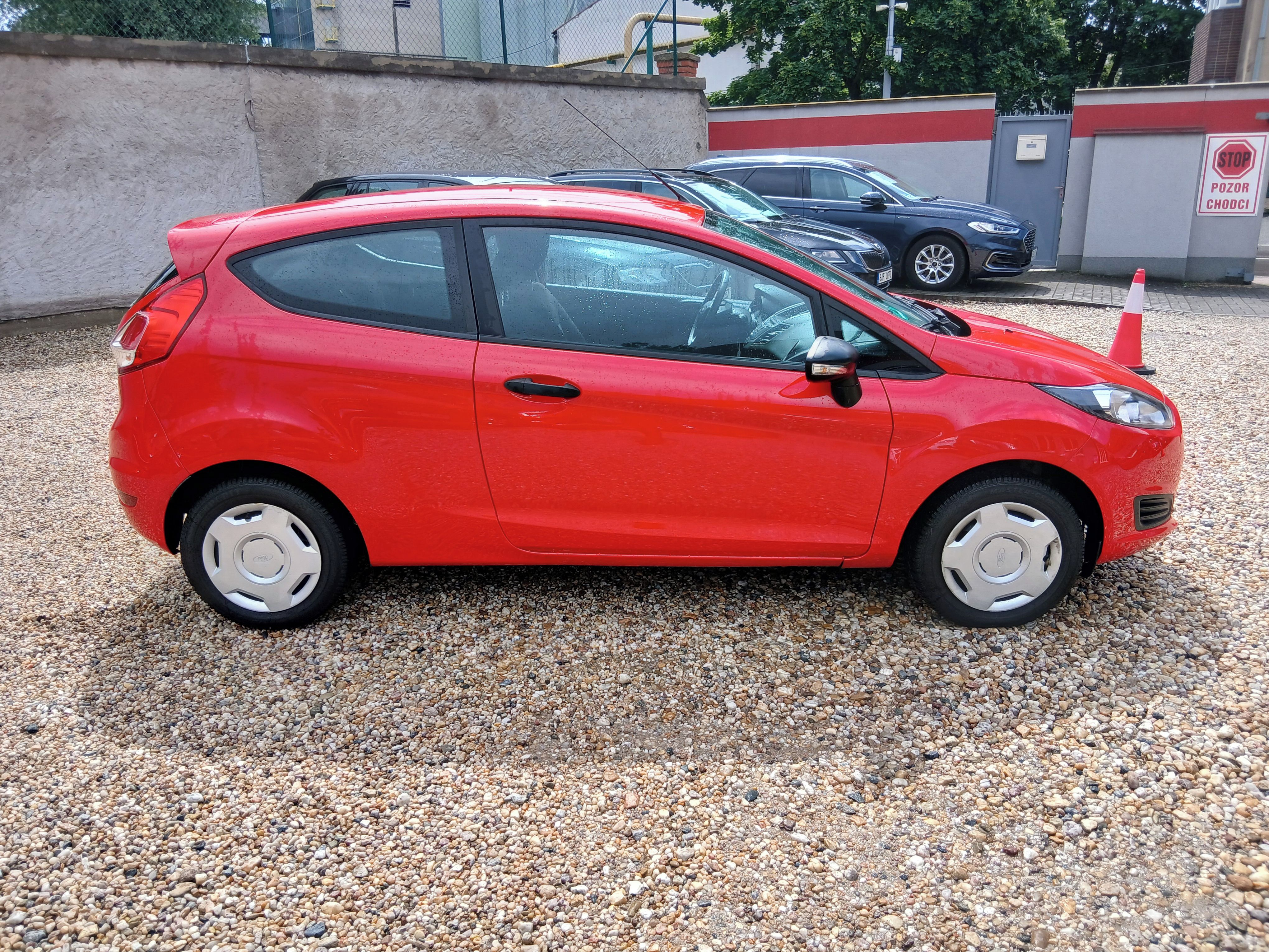 Ford Fiesta, 1.25i 16V 44KW S.Kniha 1xMaj. - fotka 4