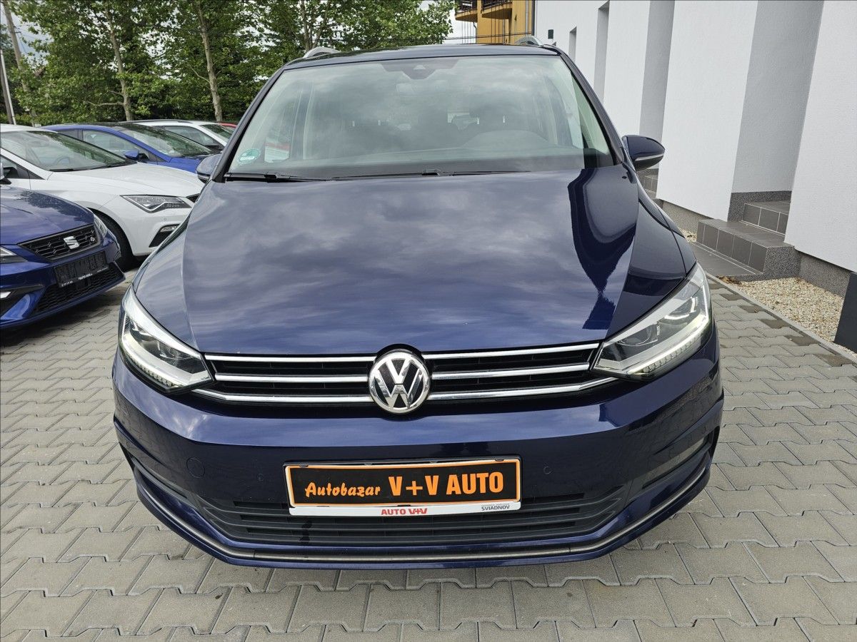 Volkswagen Touran, 1,5 TSi 110KW Highline 7míst - fotka 2