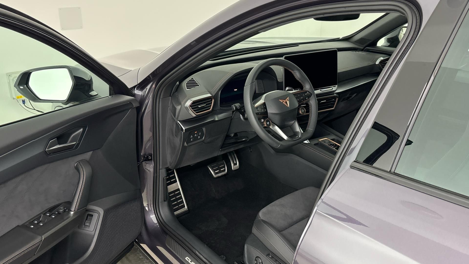 Cupra Formentor, 1.5 eTSi / 110 kW - fotka 5
