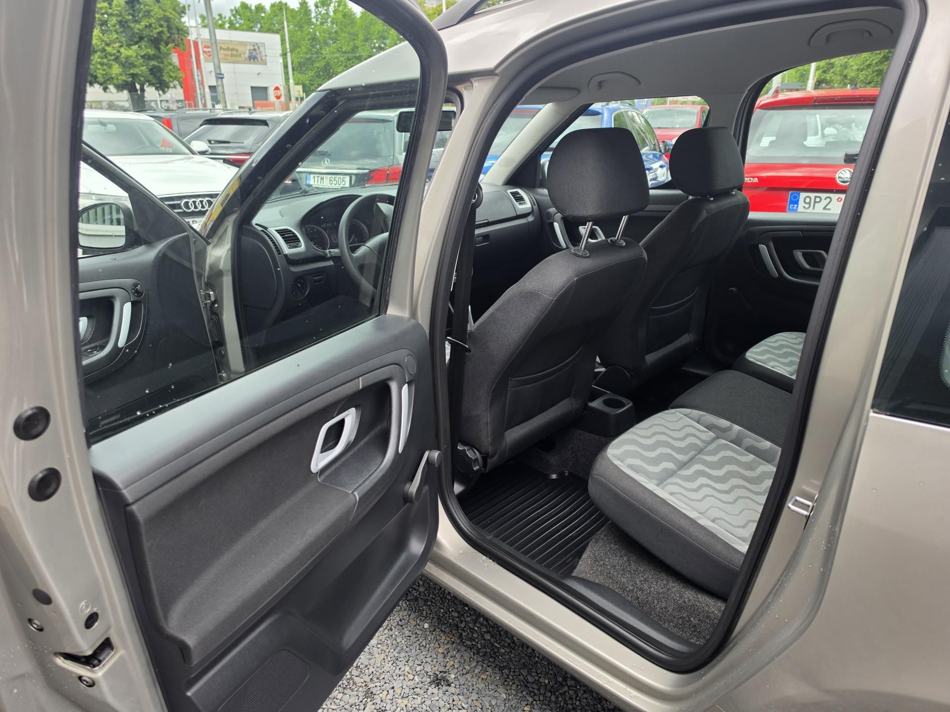 Škoda Roomster, 1.2 HTP - fotka 6