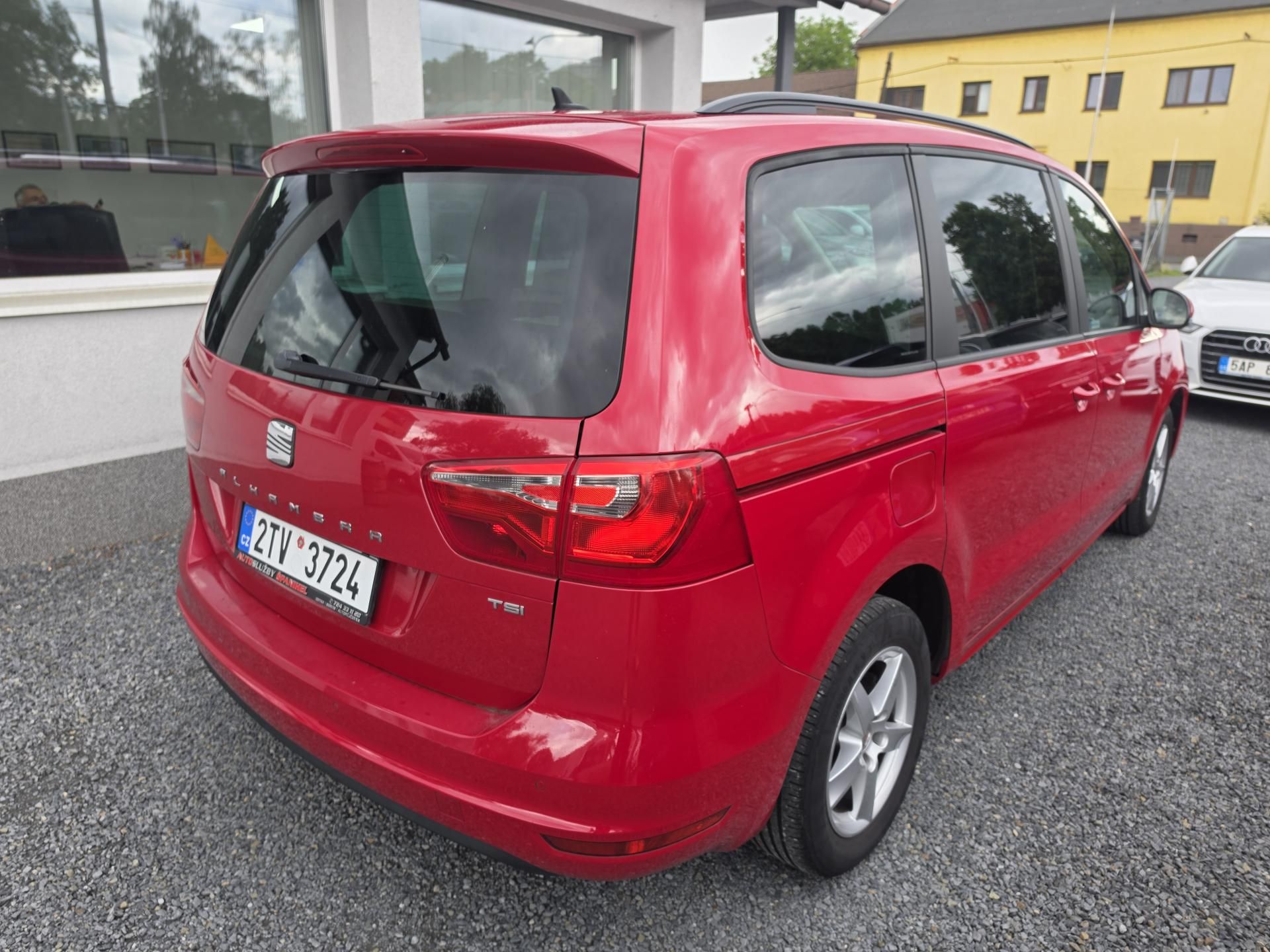 Seat Alhambra, 1.4 TSI Copa 7MIST el Dveře - fotka 4