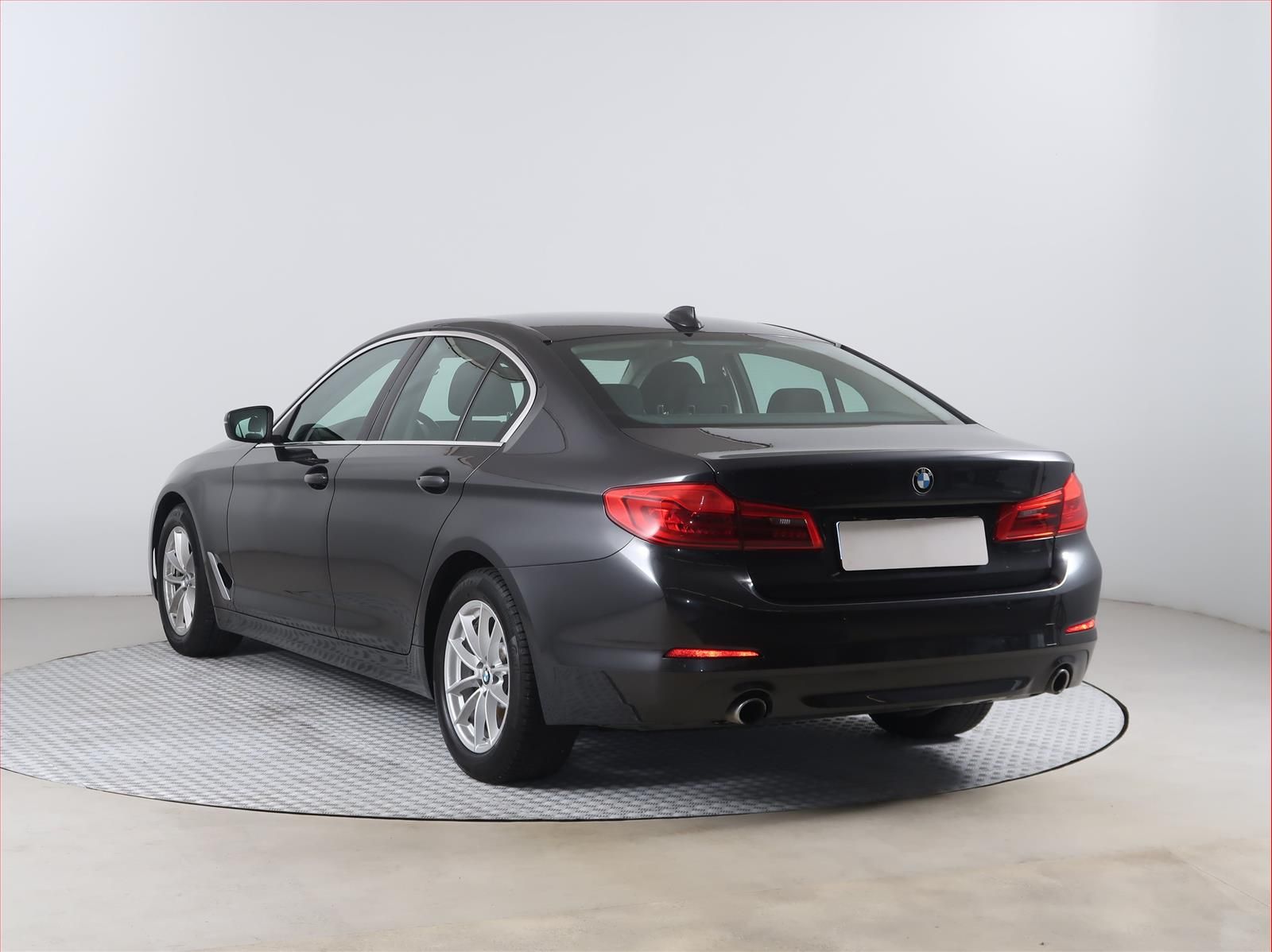 BMW Řada 5, 525d, Automat, Serv.kniha - fotka 4