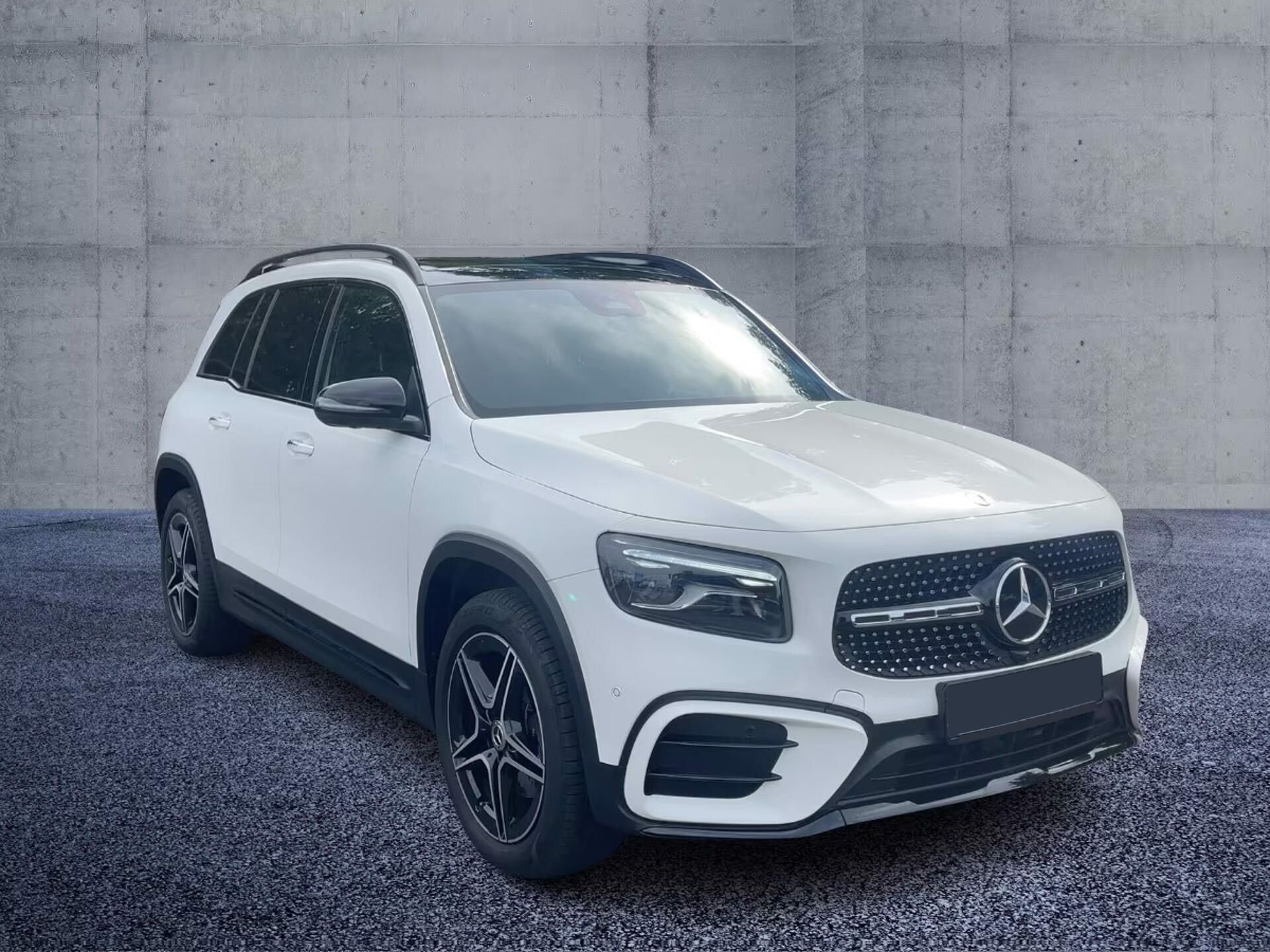 Mercedes-Benz GLB, 200d 4M AMG 360 Pano MULTIBEAM - fotka 2