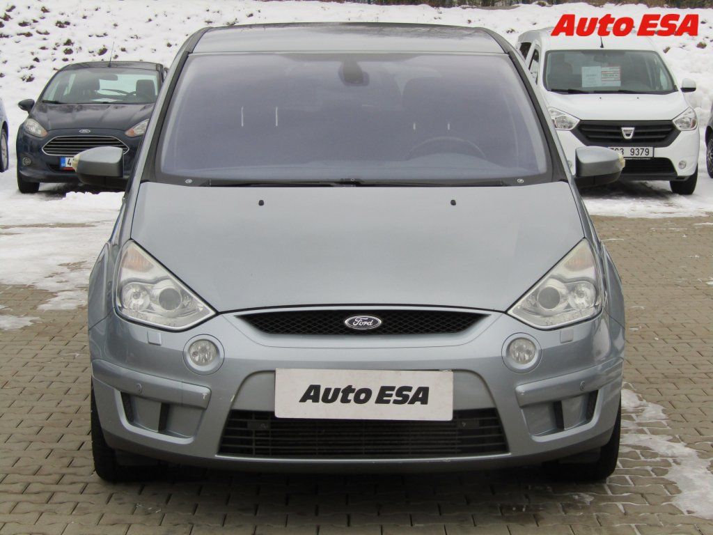 Ford S-MAX, 2.2 TDCi,Navi,xenon - fotka 2
