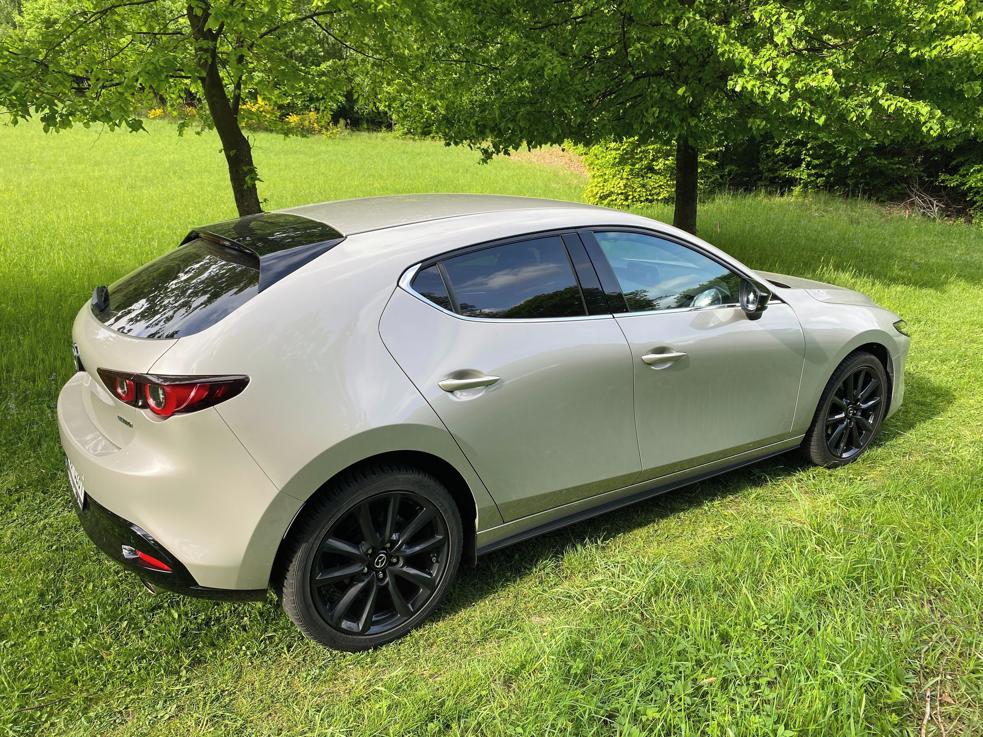 Mazda 3, záruka do 4/2027 výbava Homura - fotka 2