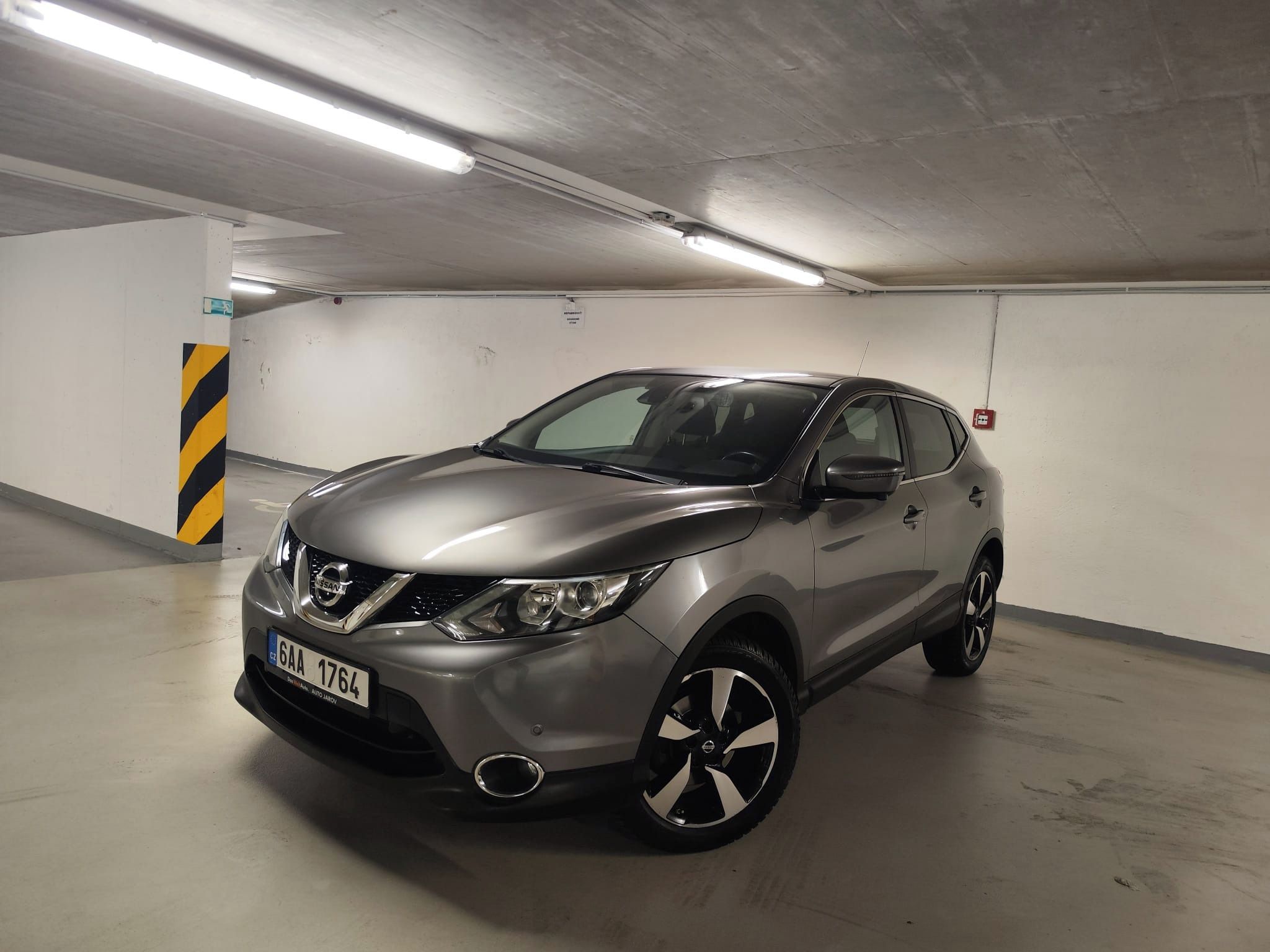 Nissan Qashqai, Nissan Qashqai 1.2 DIG-T Autom - fotka 4